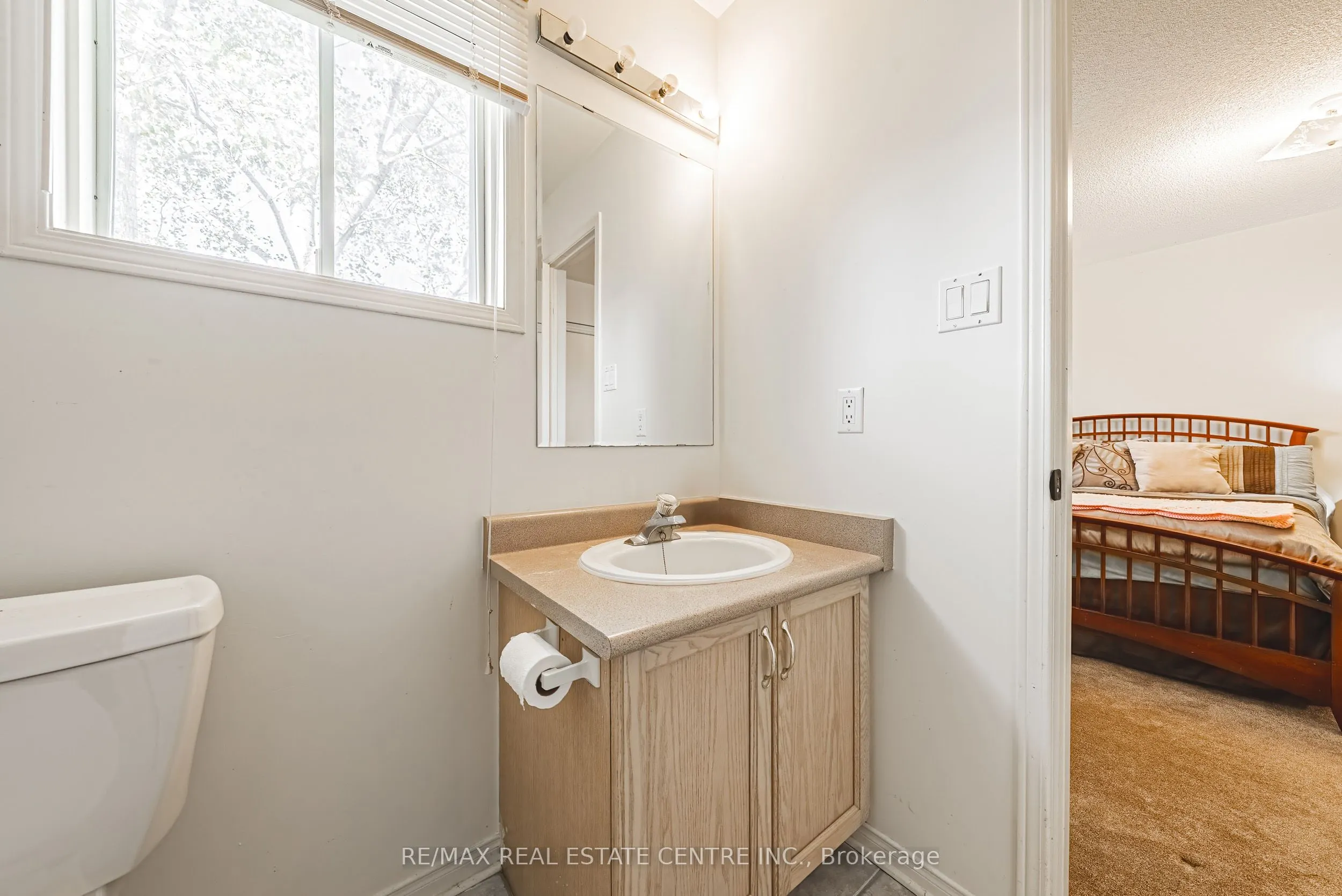 487 Taylor Crescent