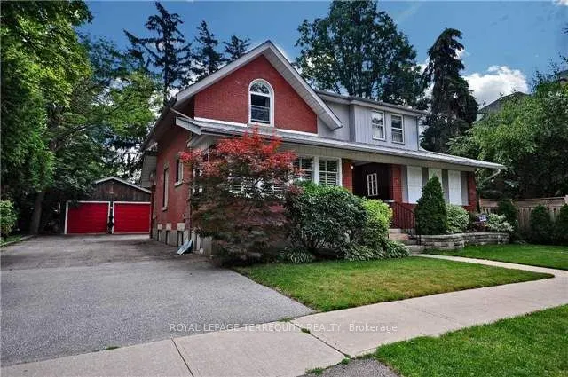 9 Alexander Street