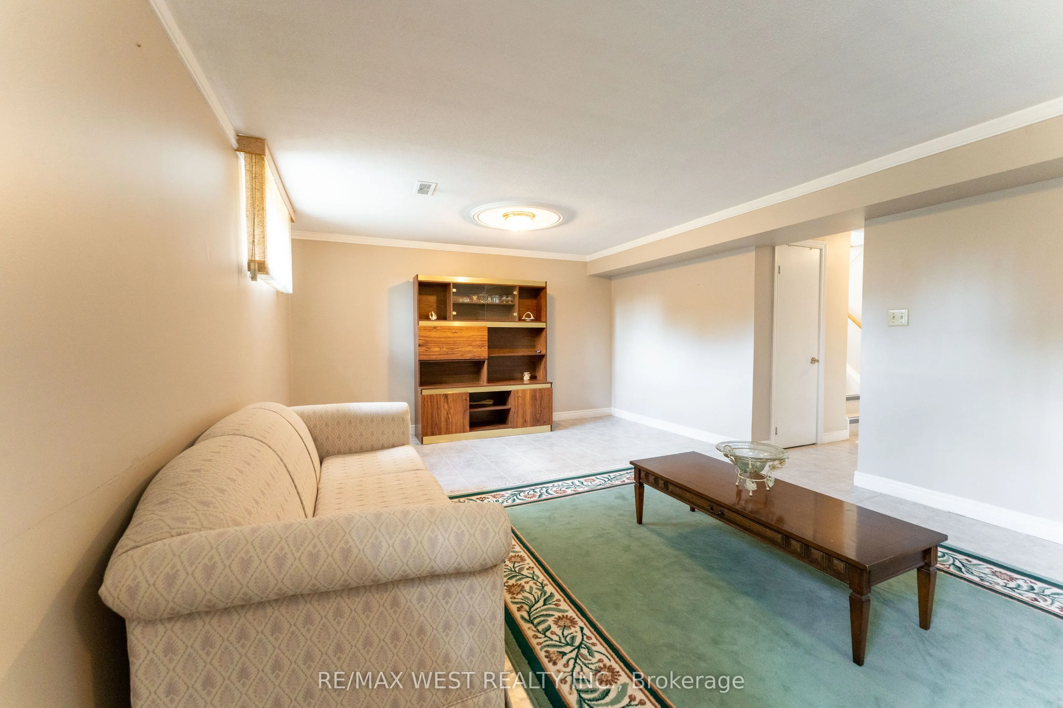 125 Honeywood Road