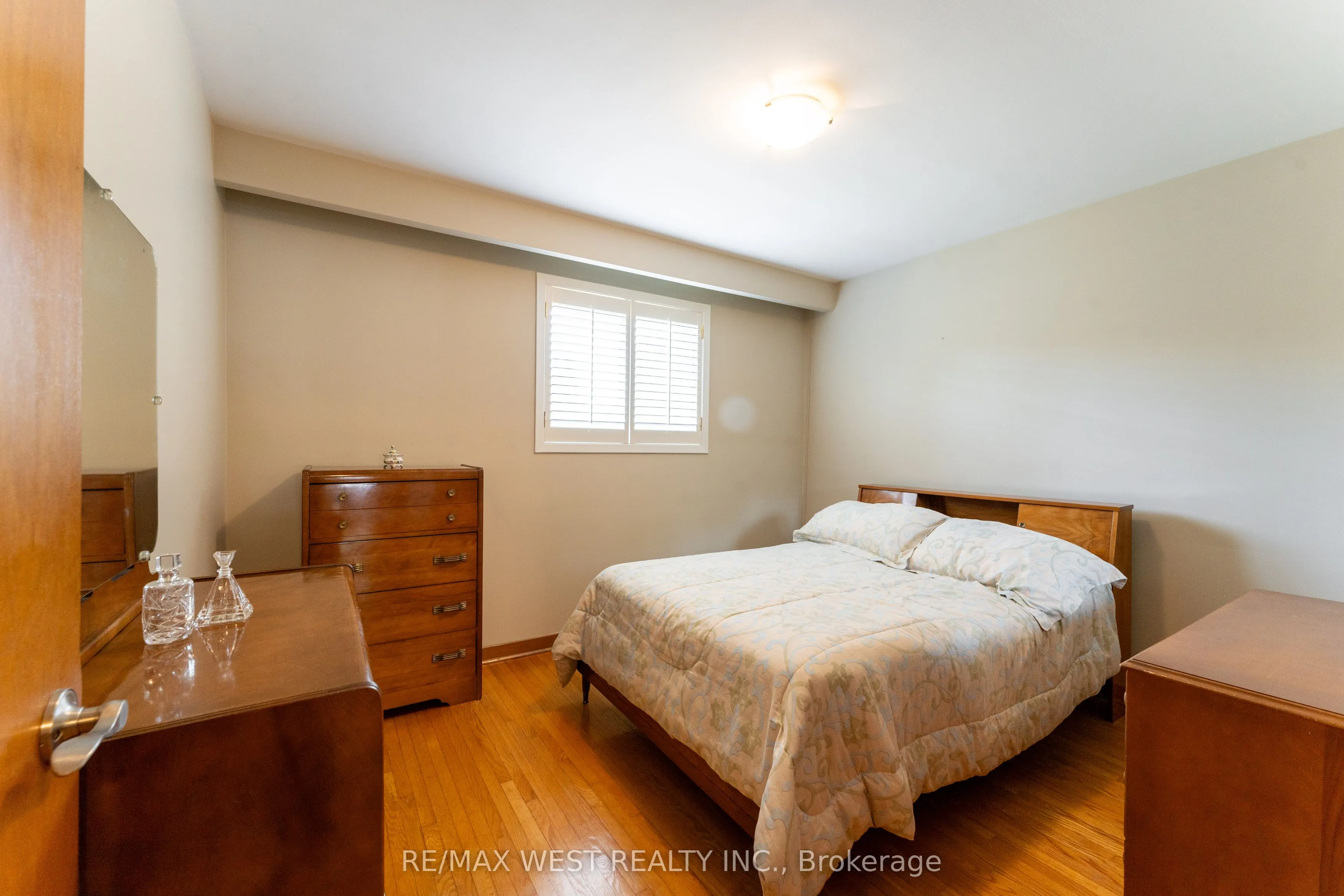 125 Honeywood Road