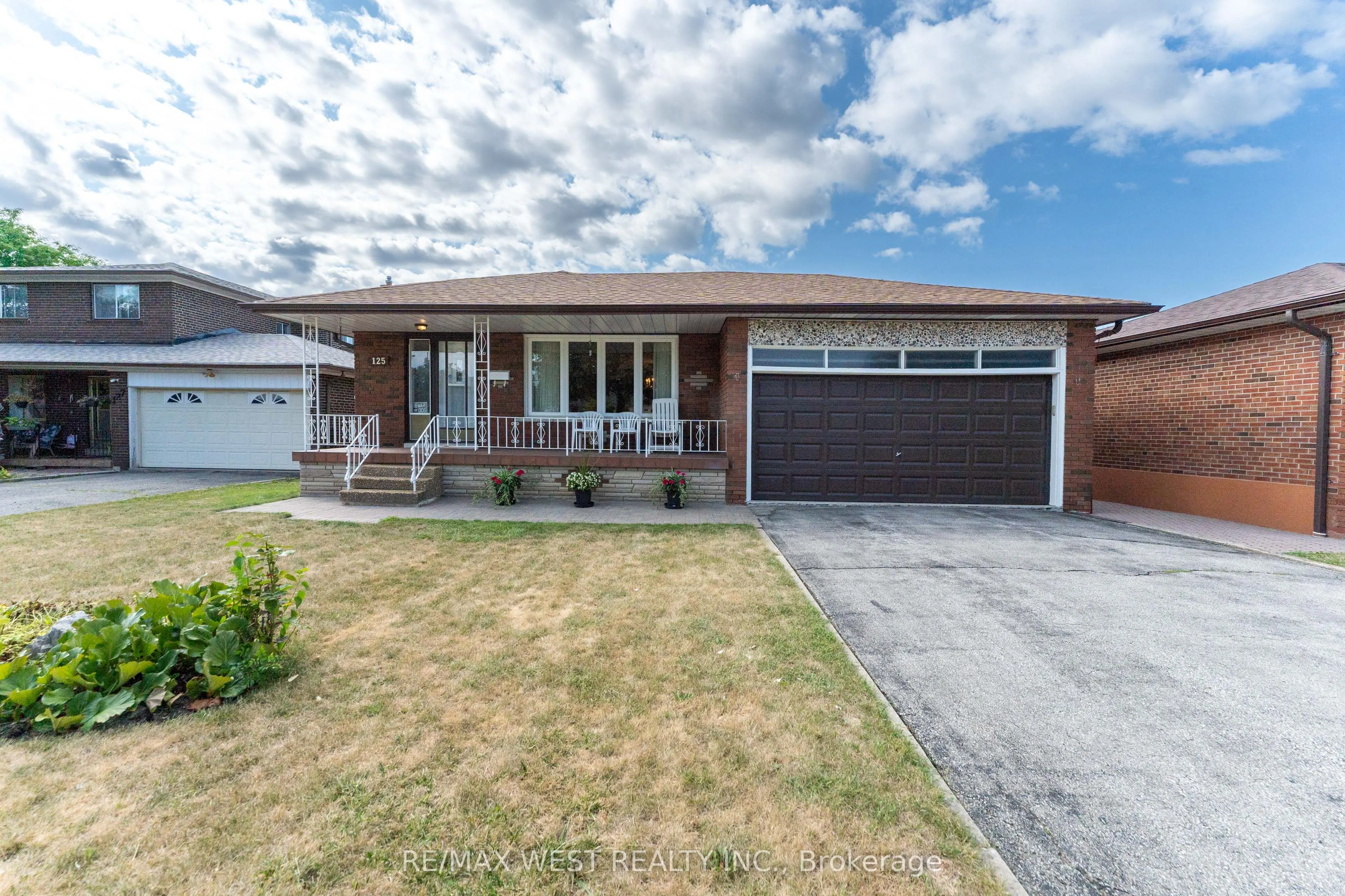 125 Honeywood Road