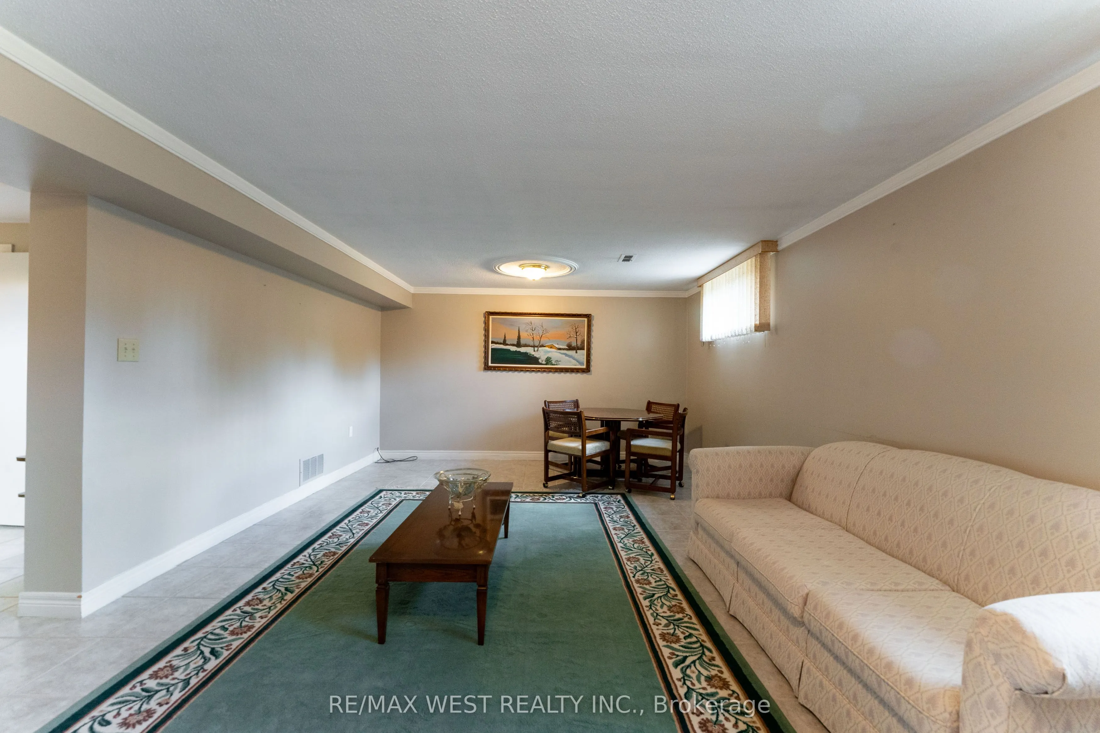 125 Honeywood Road