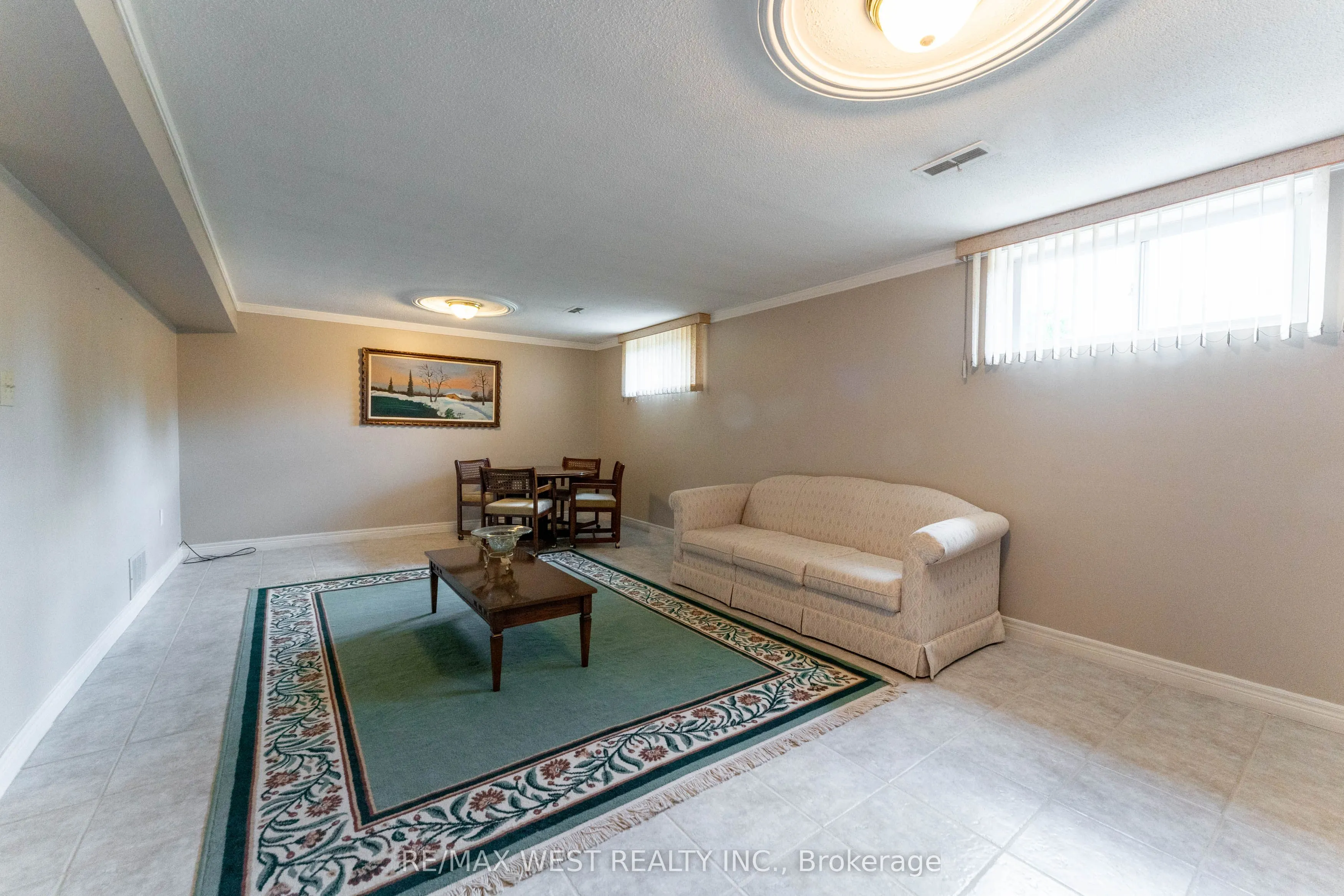 125 Honeywood Road
