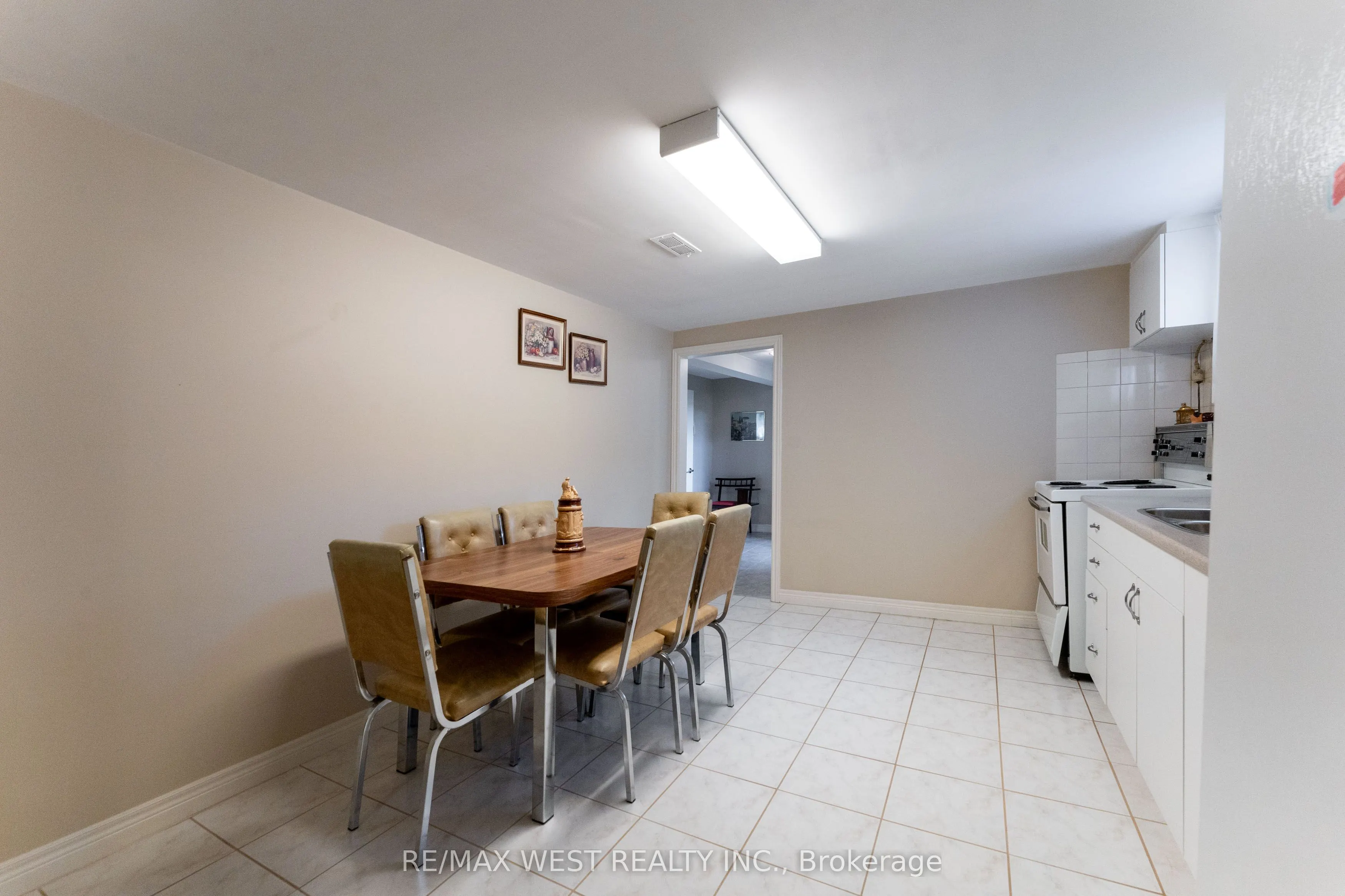 125 Honeywood Road