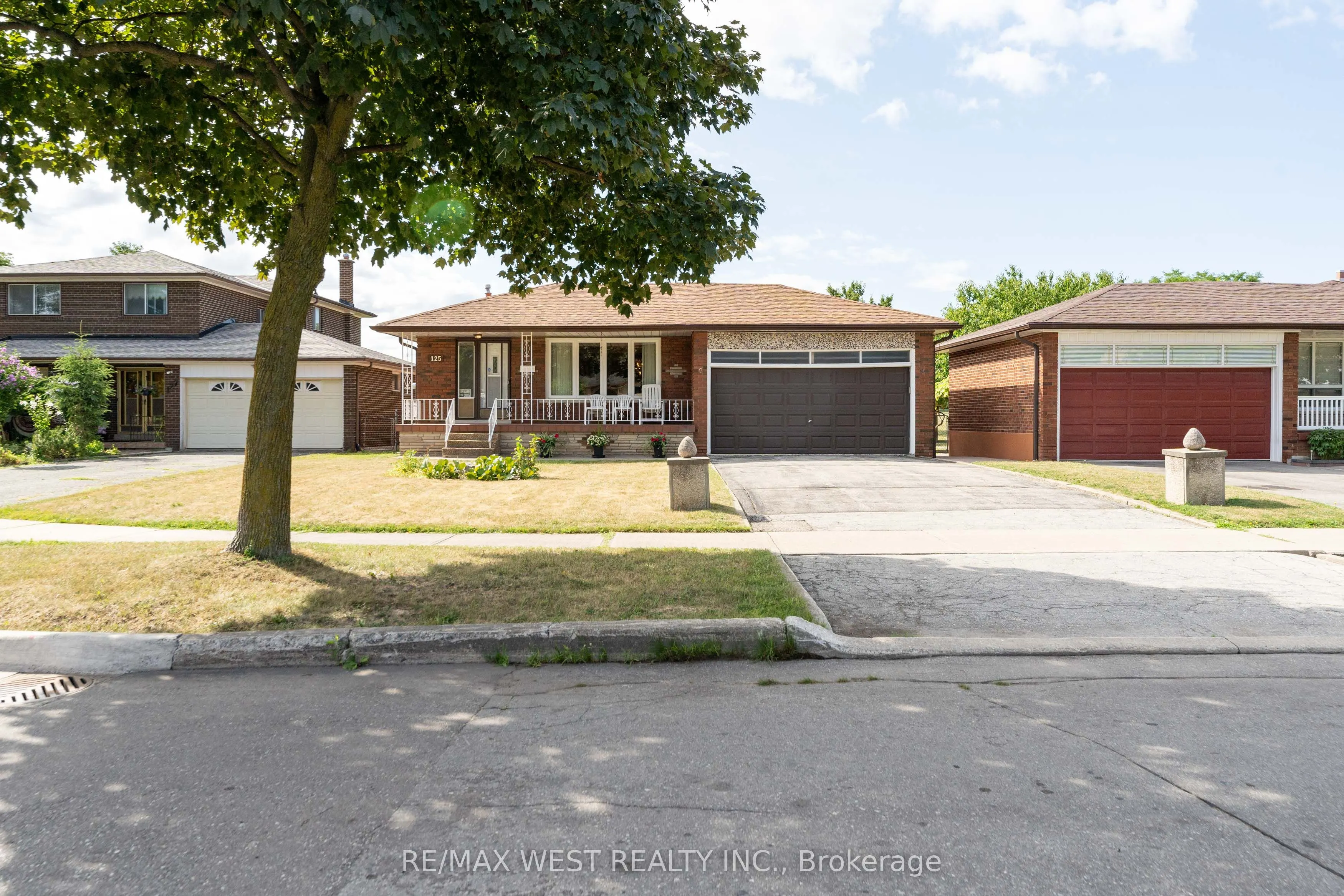 125 Honeywood Road