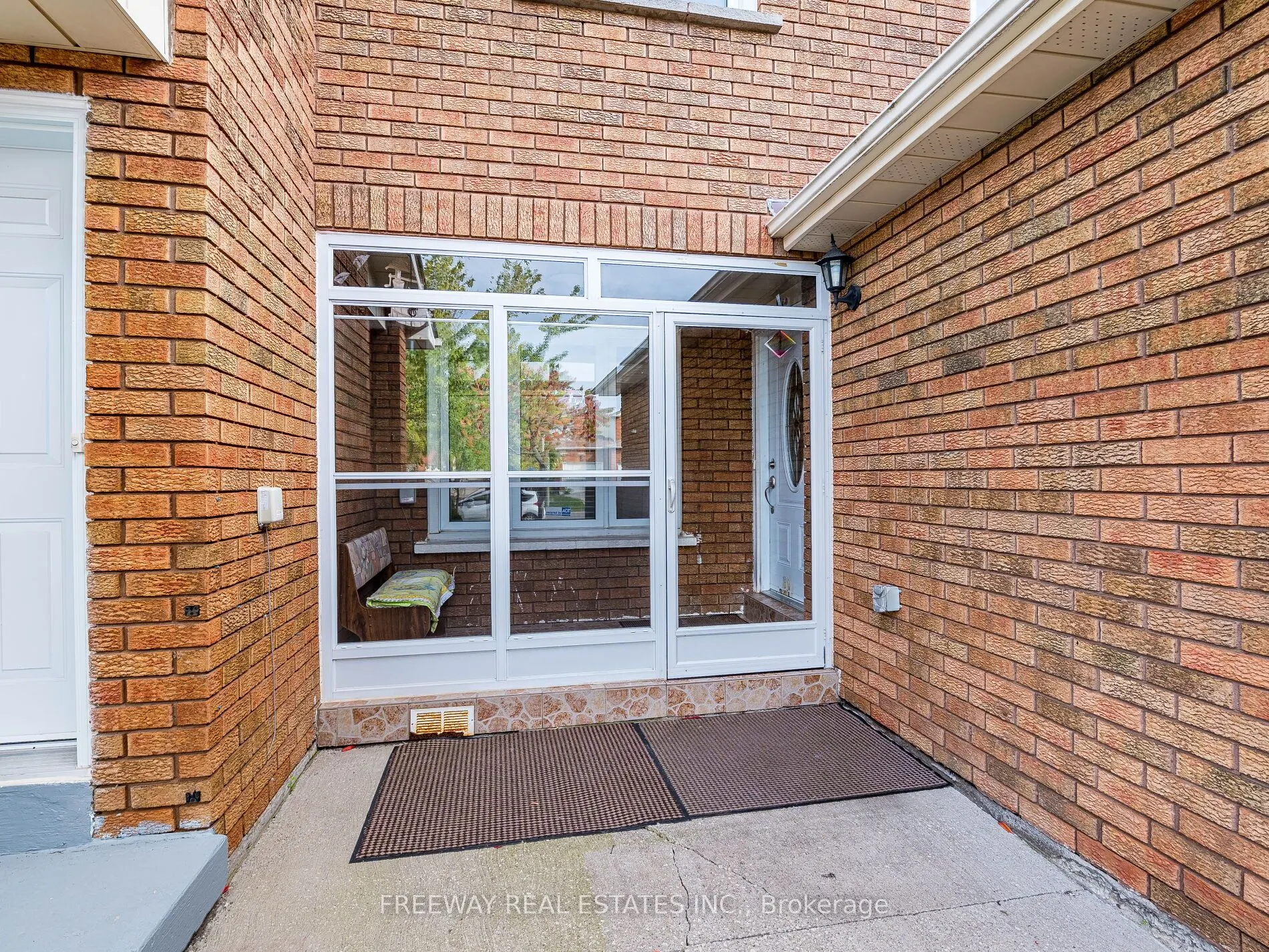 53 Dutch Crescent