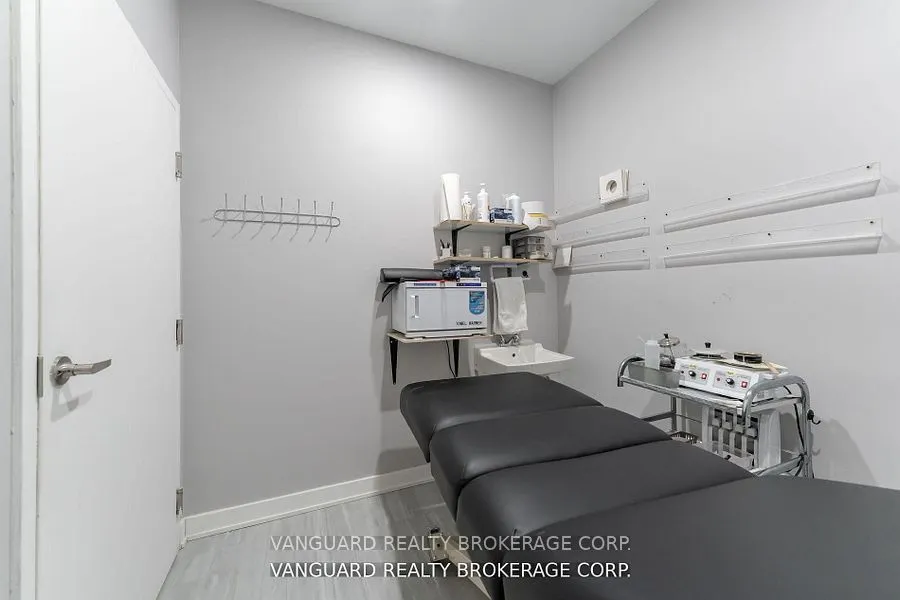 1707 Jane Street, #Main Floor