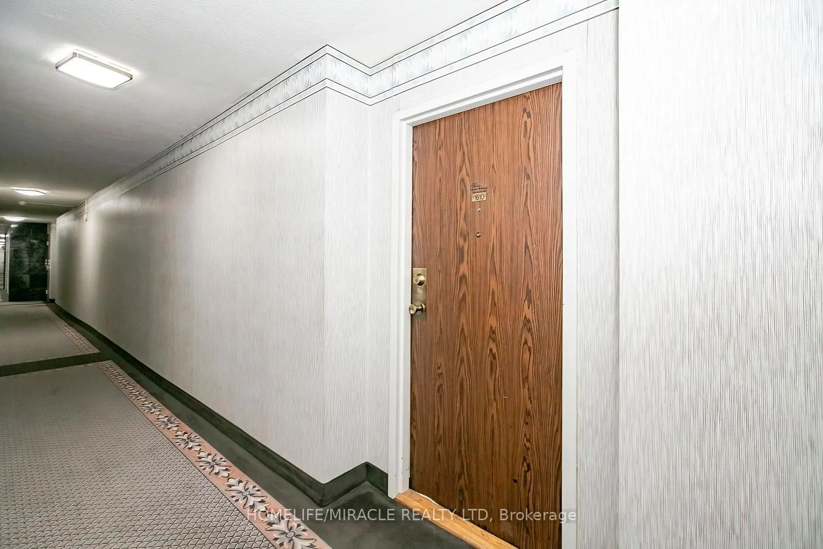 15 Kensington Road, #1610