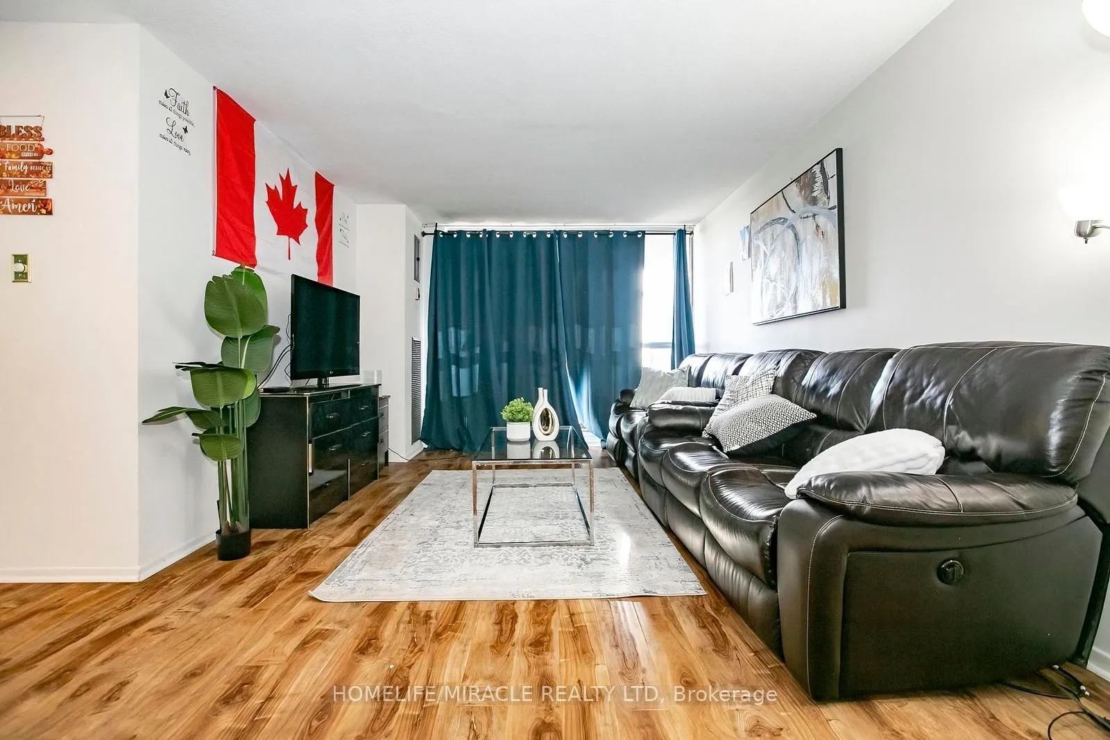 15 Kensington Road, #1610