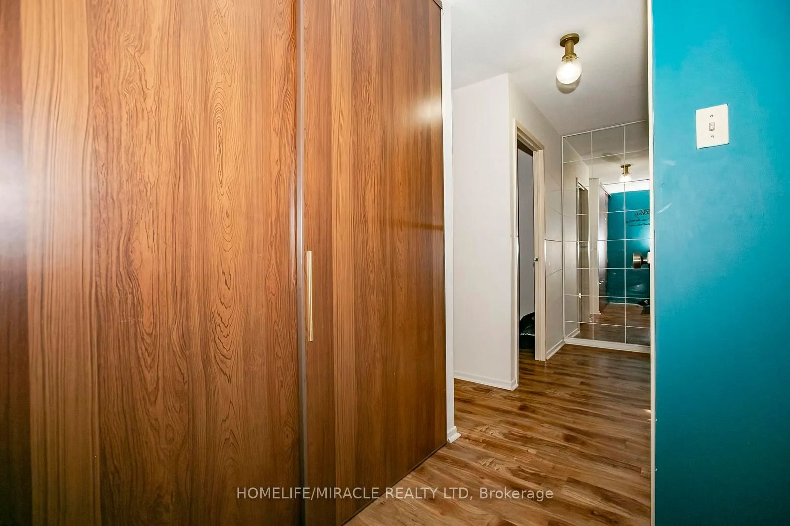 15 Kensington Road, #1610