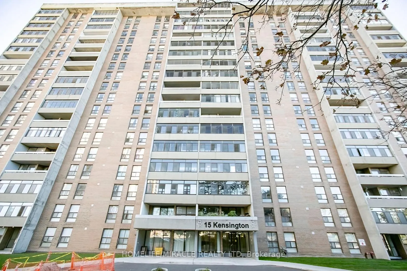15 Kensington Road, #1610