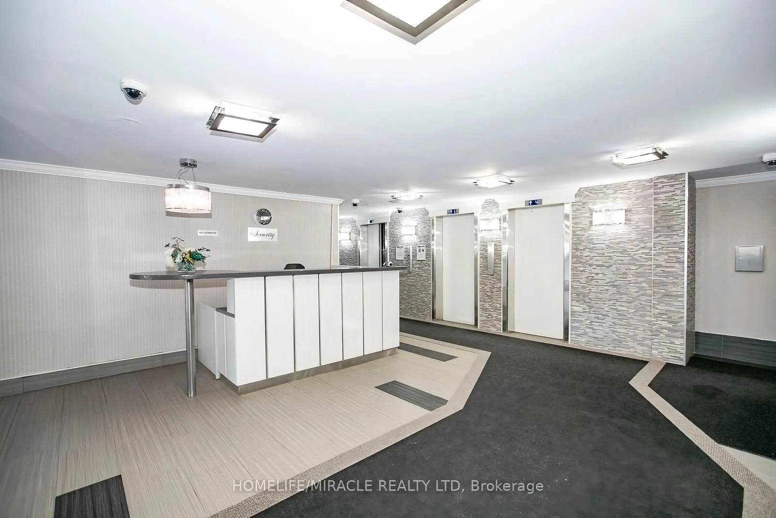 15 Kensington Road, #1610