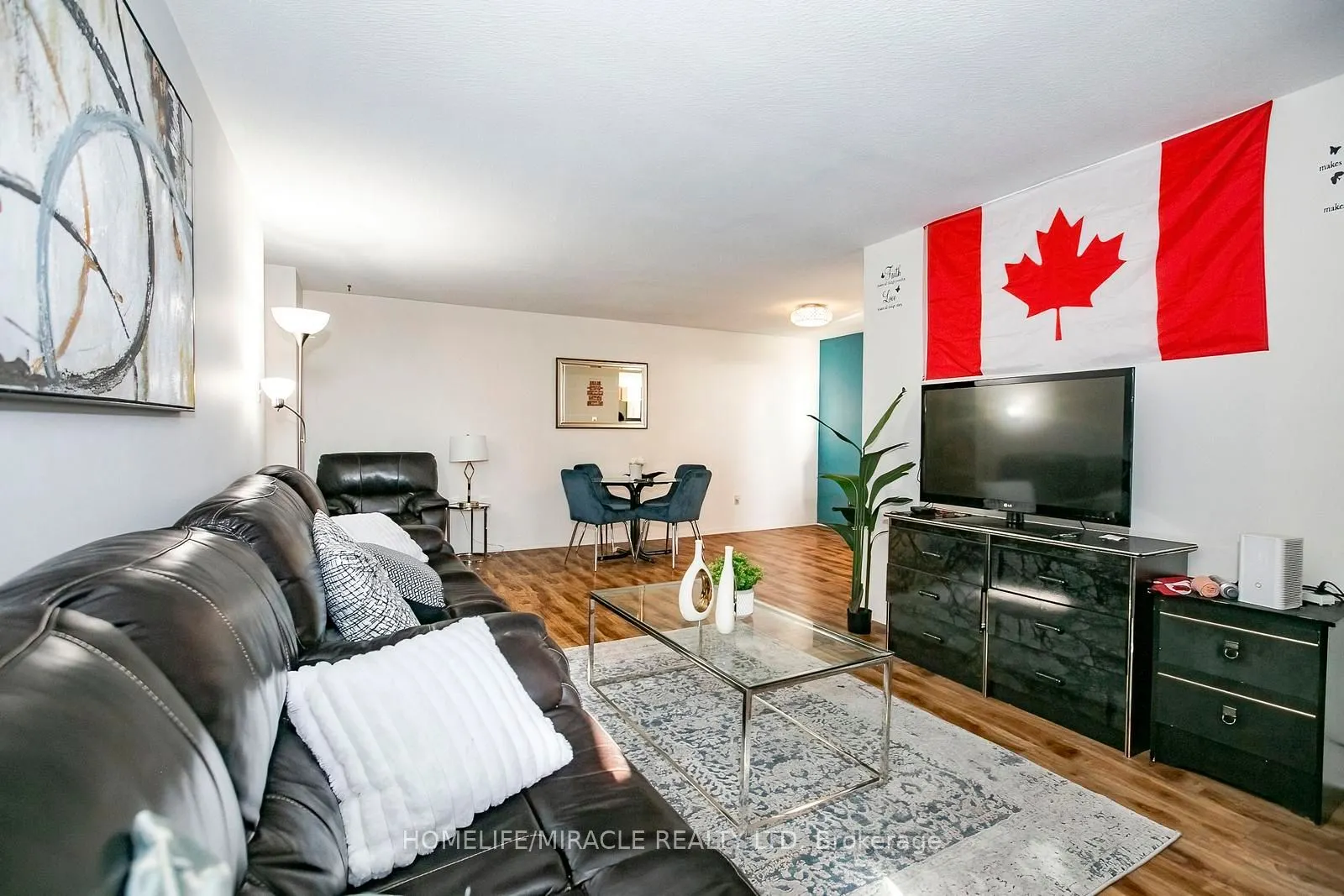 15 Kensington Road, #1610