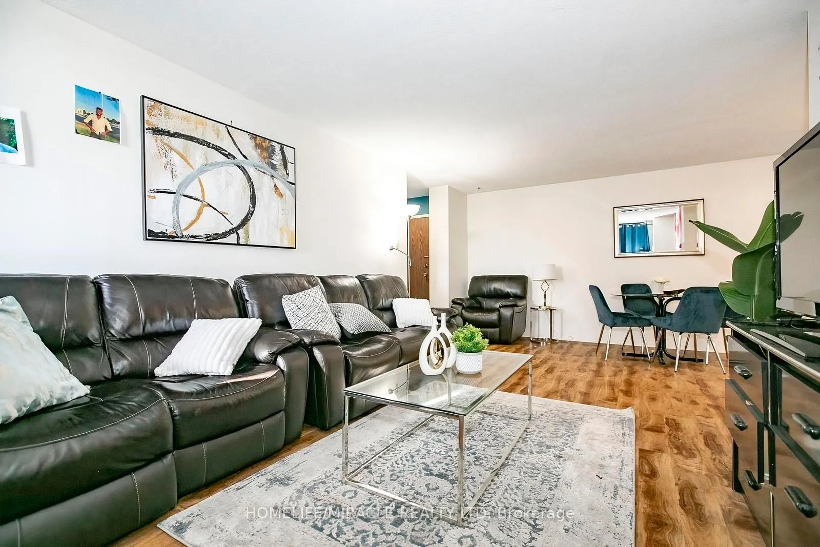 15 Kensington Road, #1610