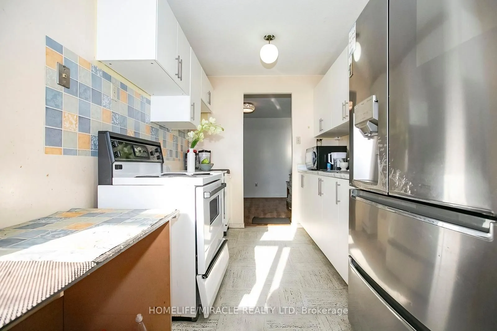 15 Kensington Road, #1610