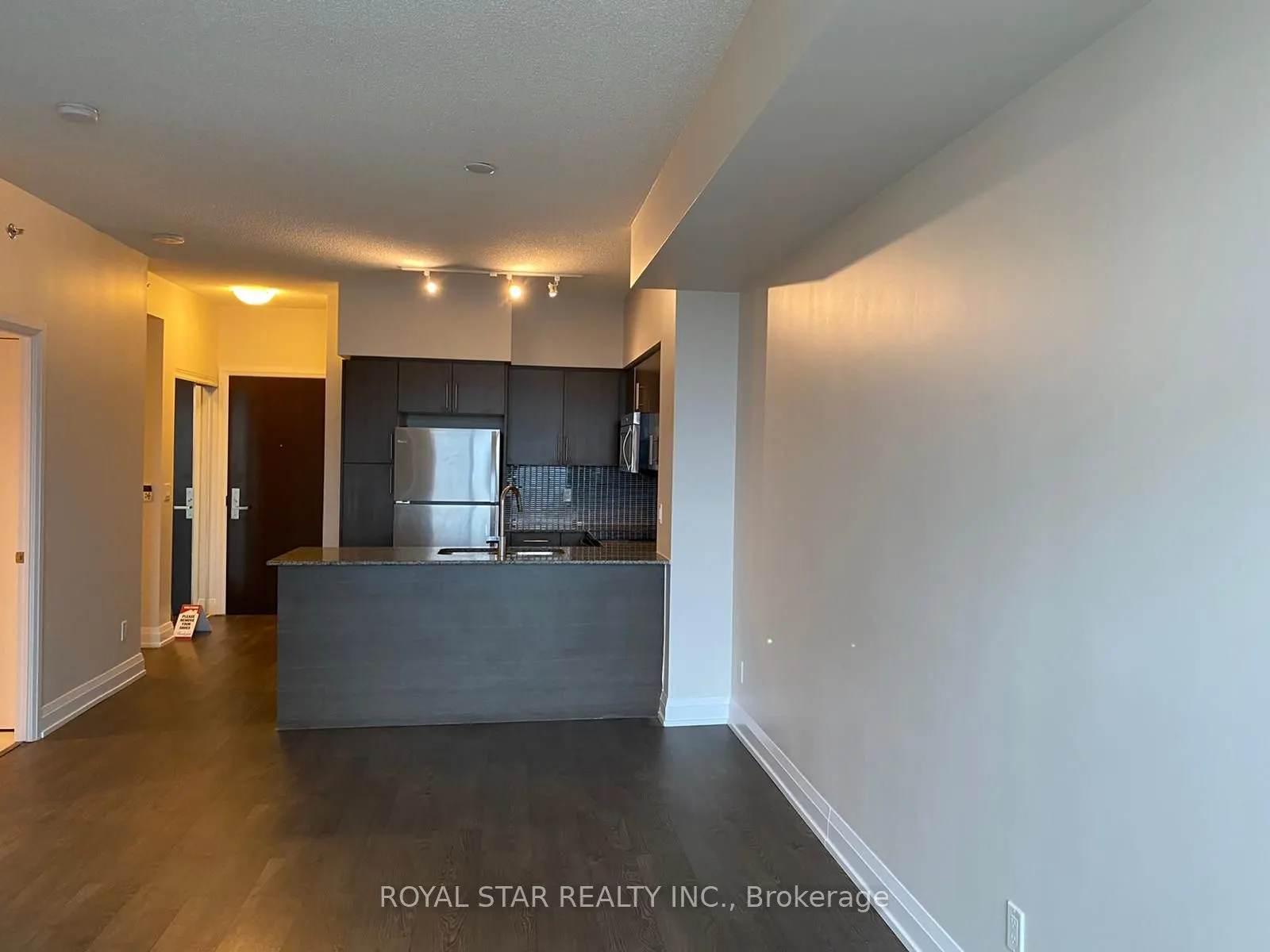 65 Speers Road, #1204