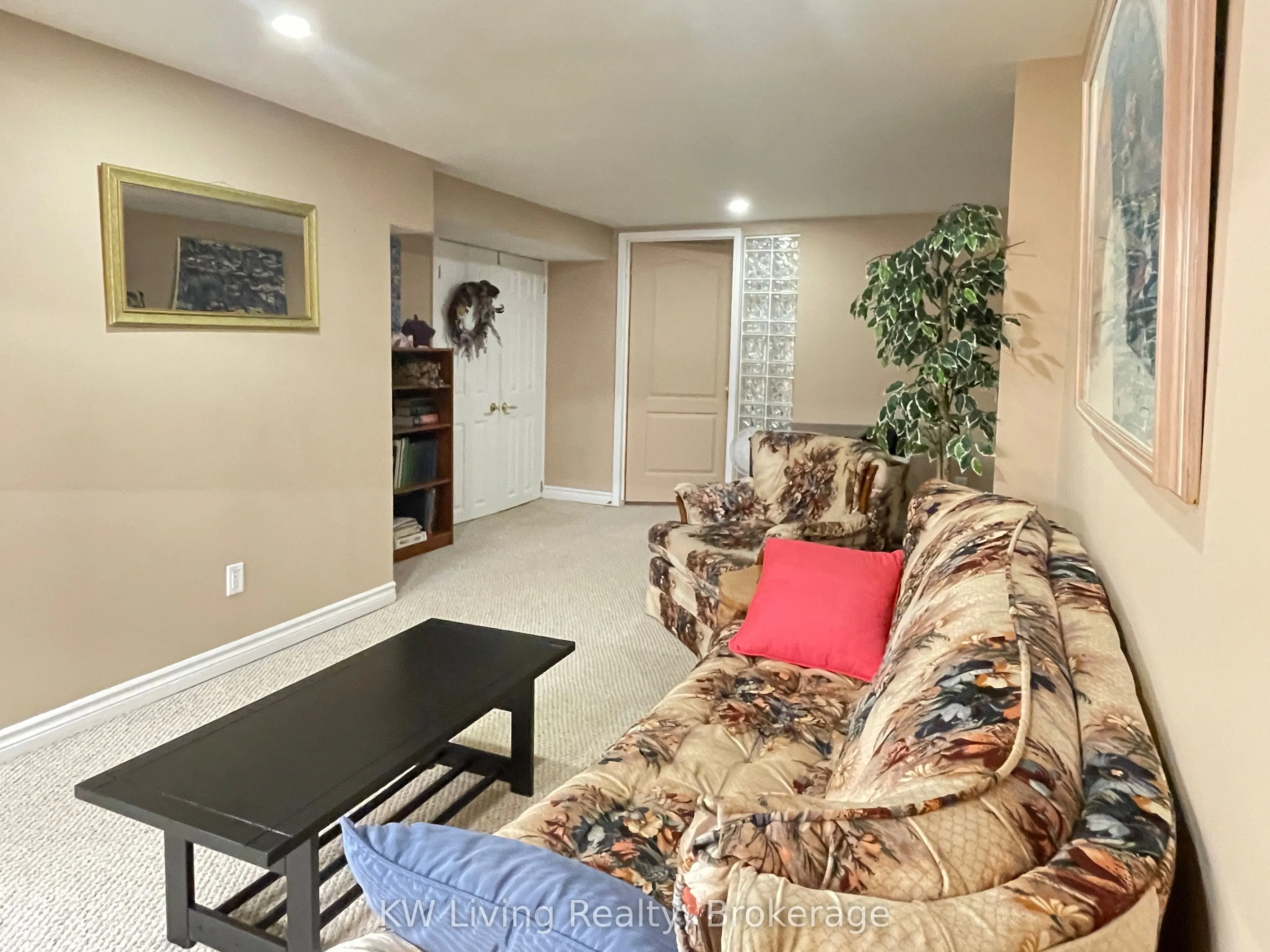 3480 Autumnleaf Crescent, #Bsmt
