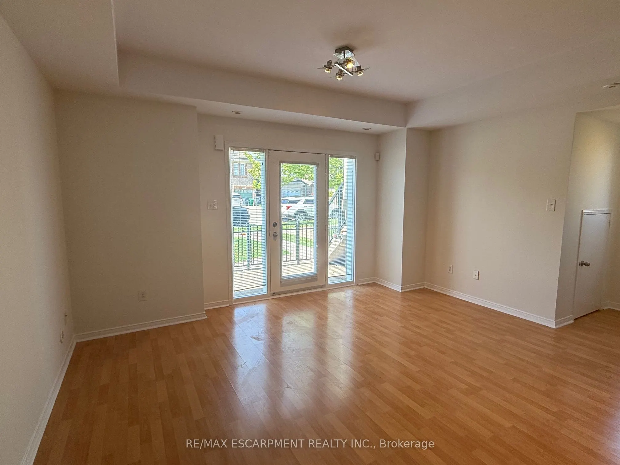 5055 Oscar Peterson Boulevard, #8
