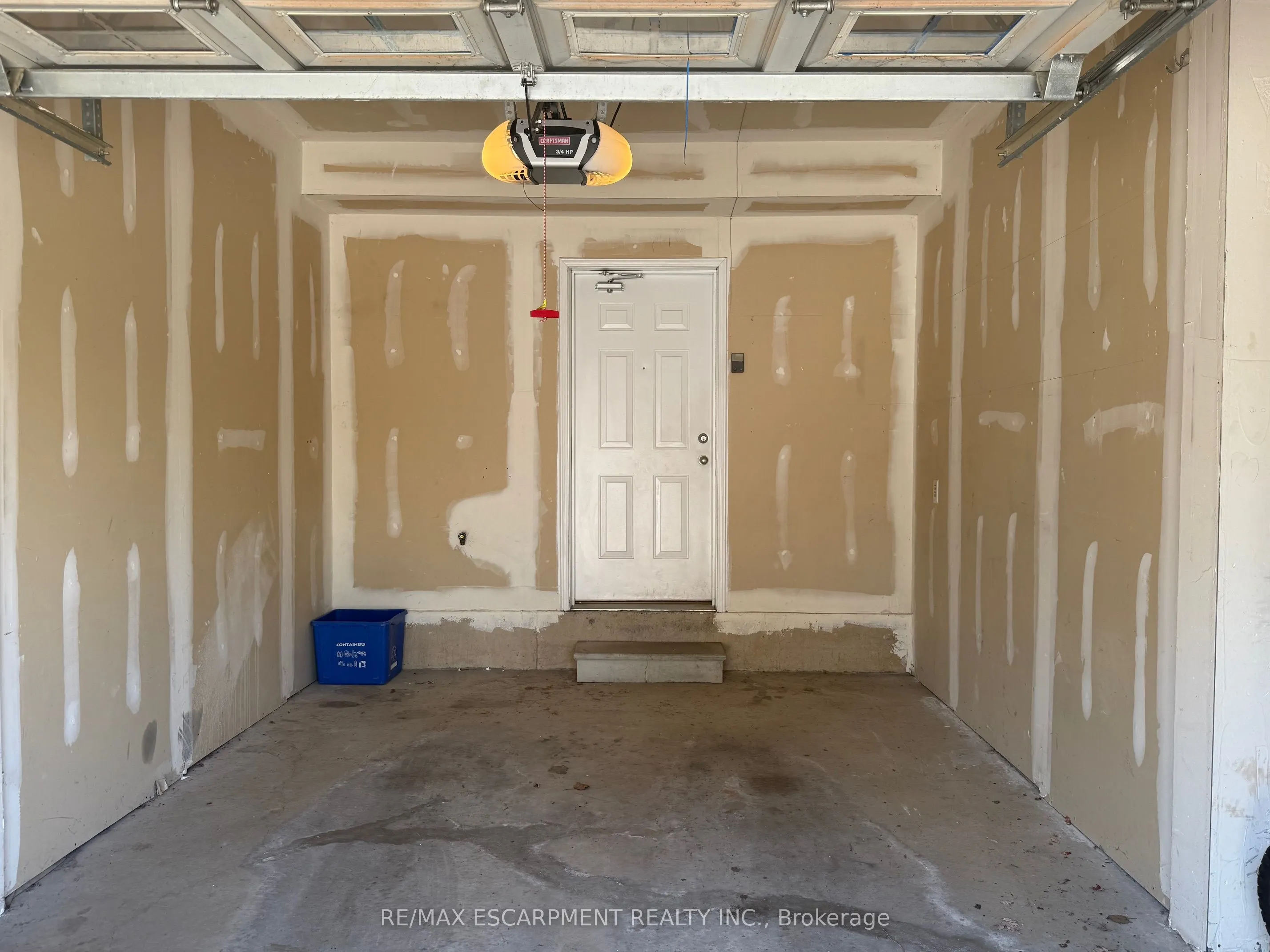 5055 Oscar Peterson Boulevard, #8