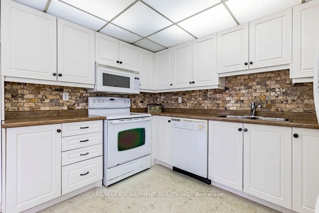 5080 Pinedale Avenue, #209