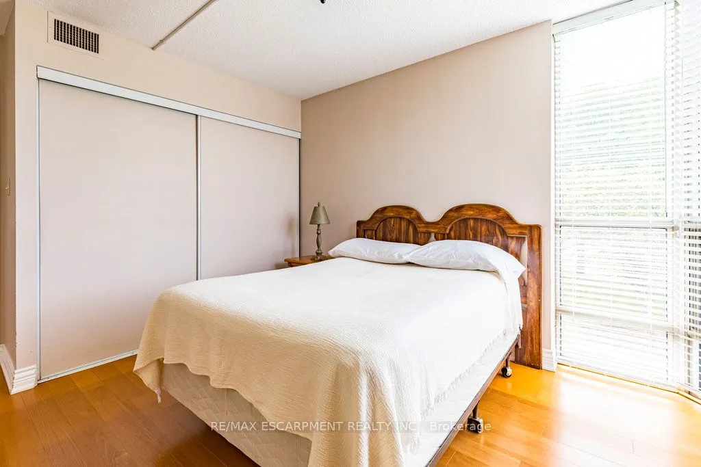5080 Pinedale Avenue, #209