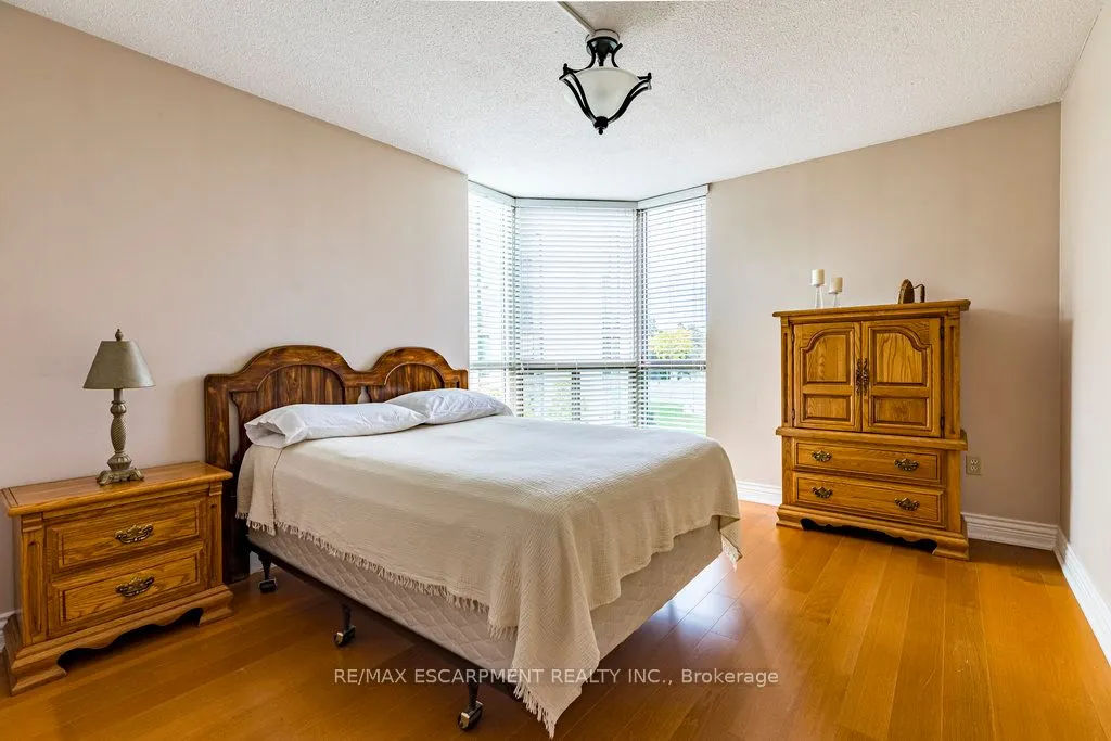 5080 Pinedale Avenue, #209