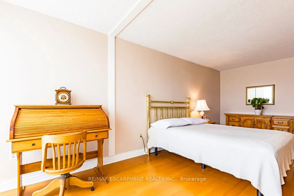 5080 Pinedale Avenue, #209