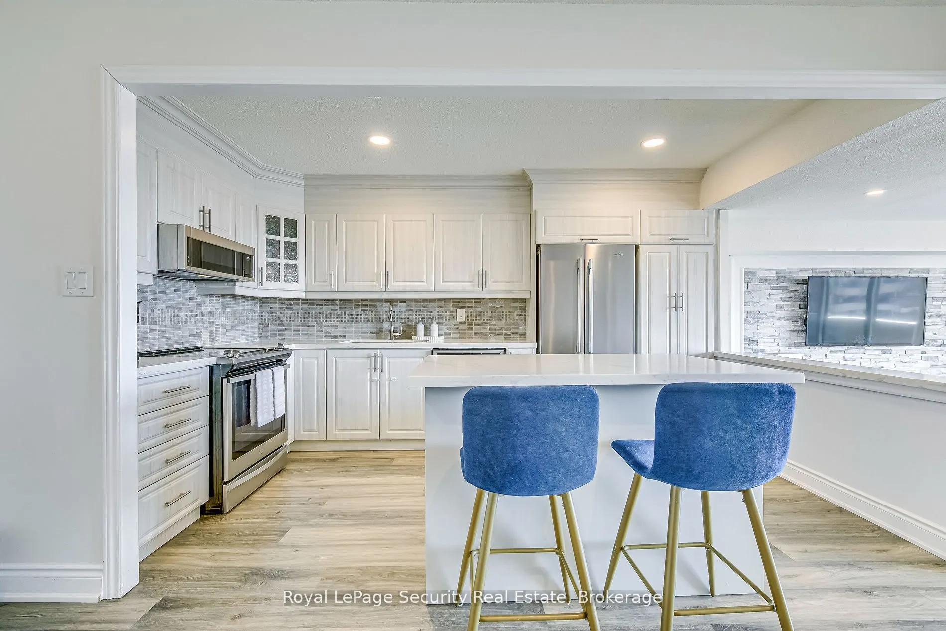260 Scarlett Road, #2005