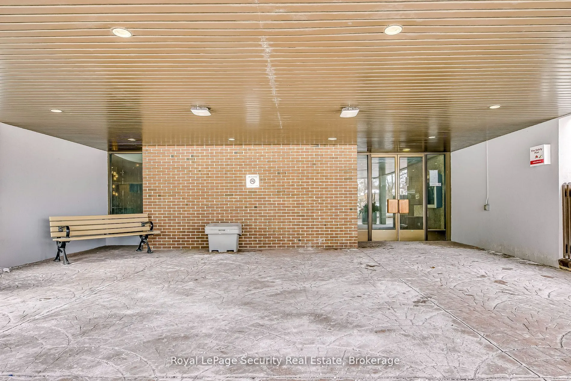 260 Scarlett Road, #2005