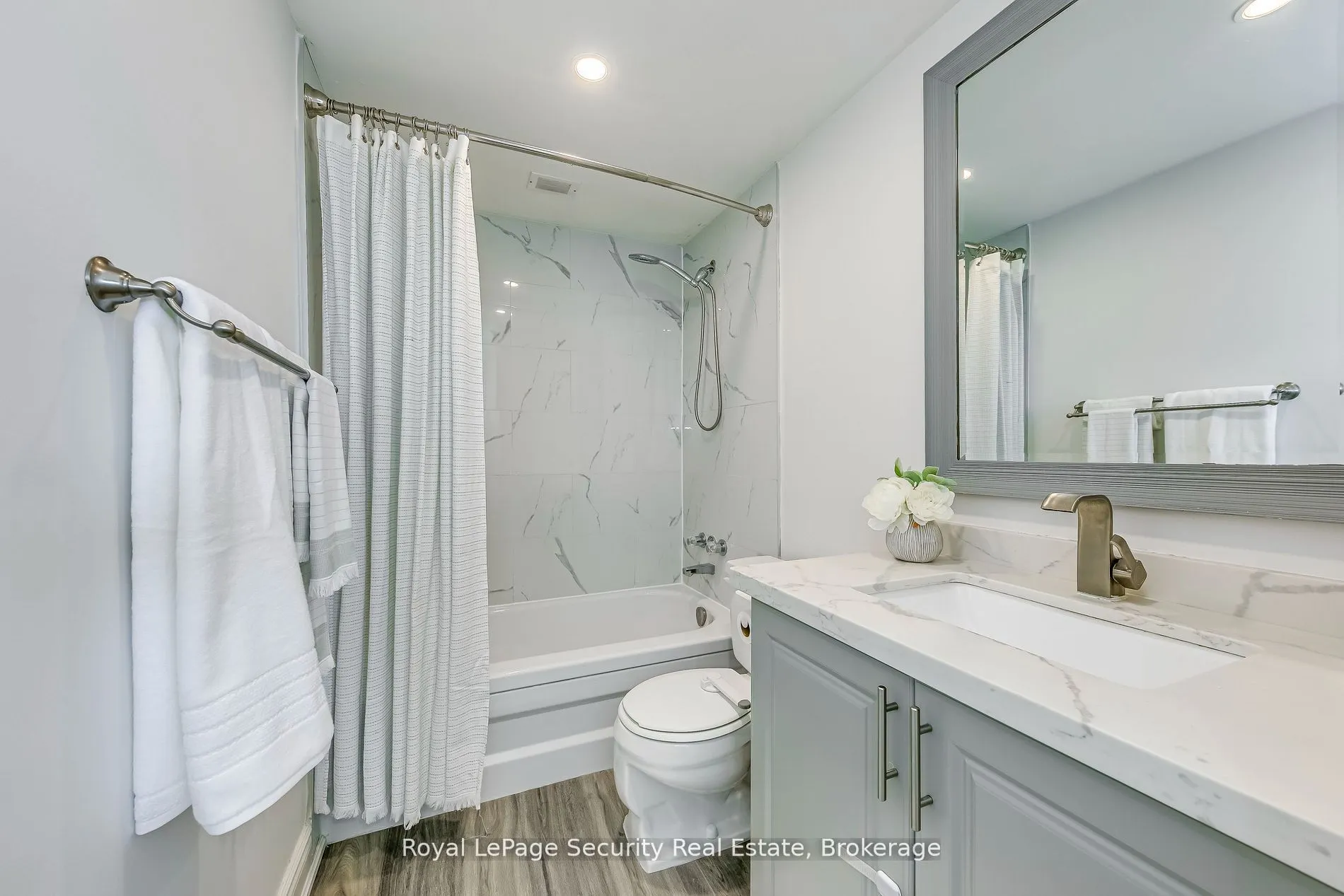 260 Scarlett Road, #2005