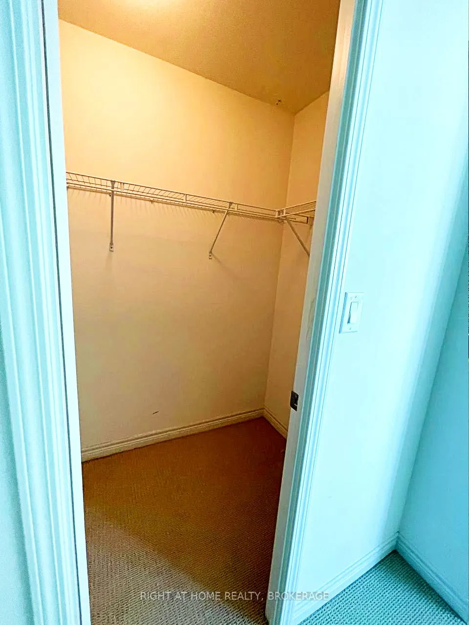 208 Enfield Place, #PH101