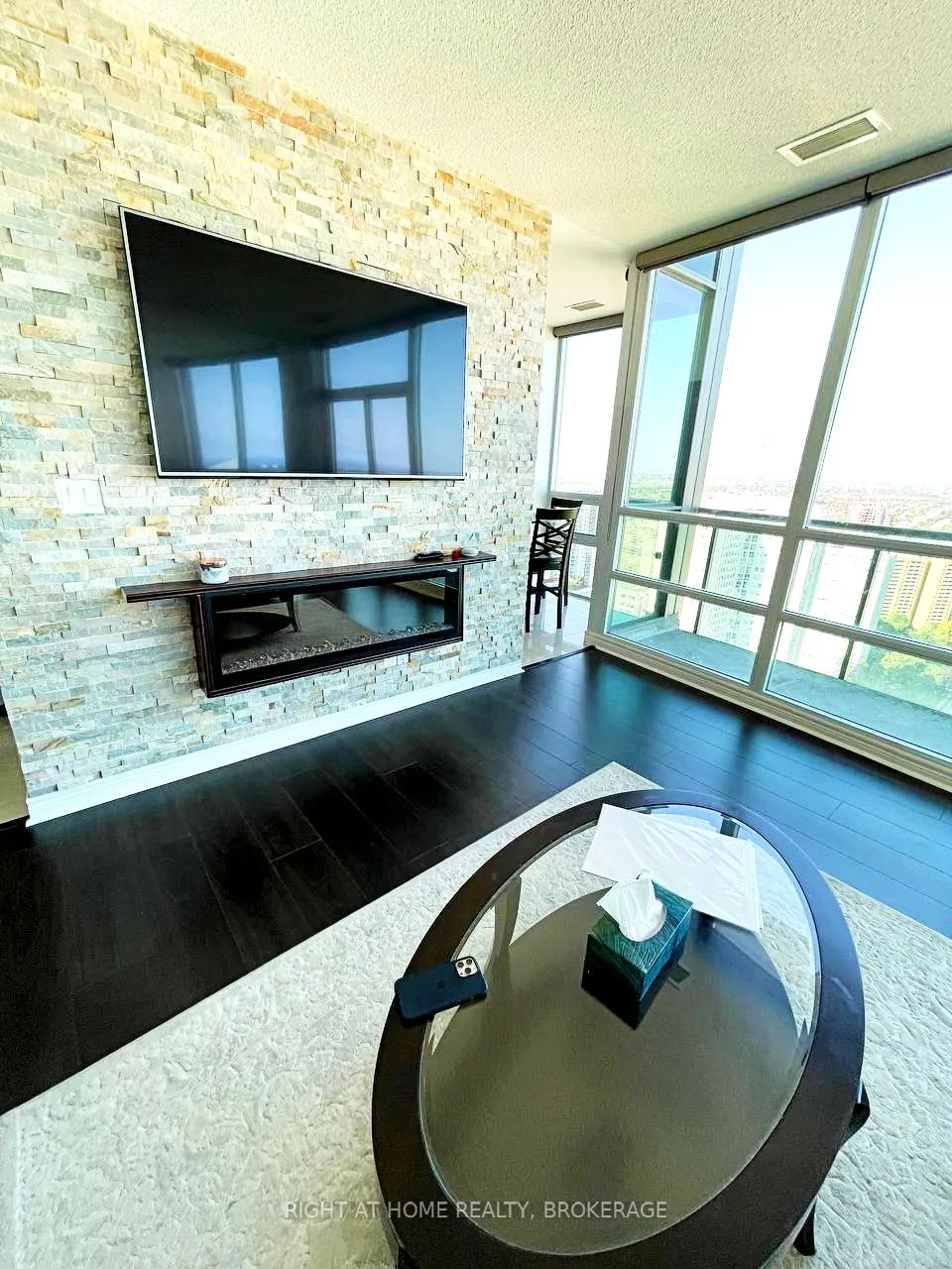 208 Enfield Place, #PH101