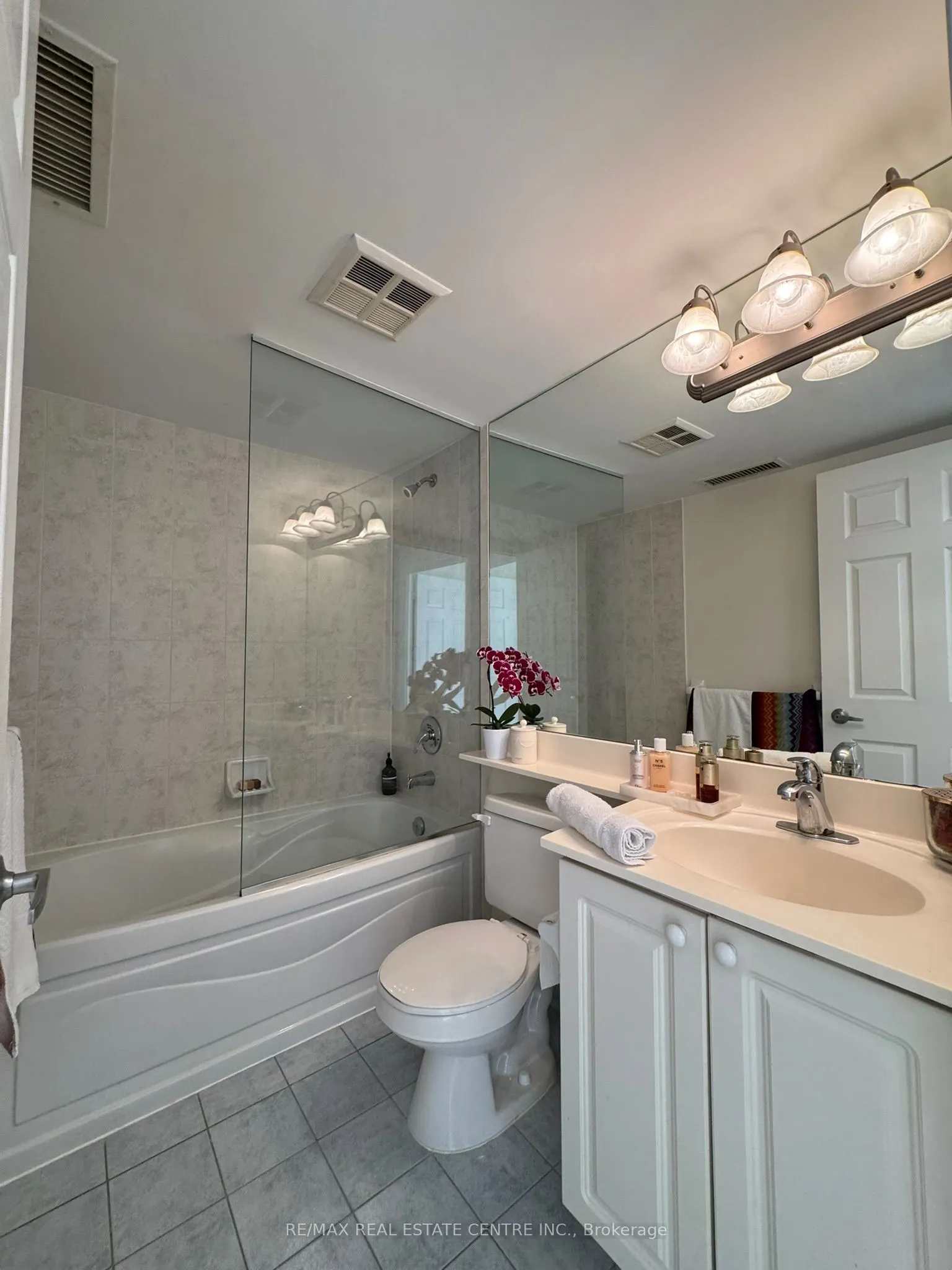 3888 Duke of York Boulevard, #834