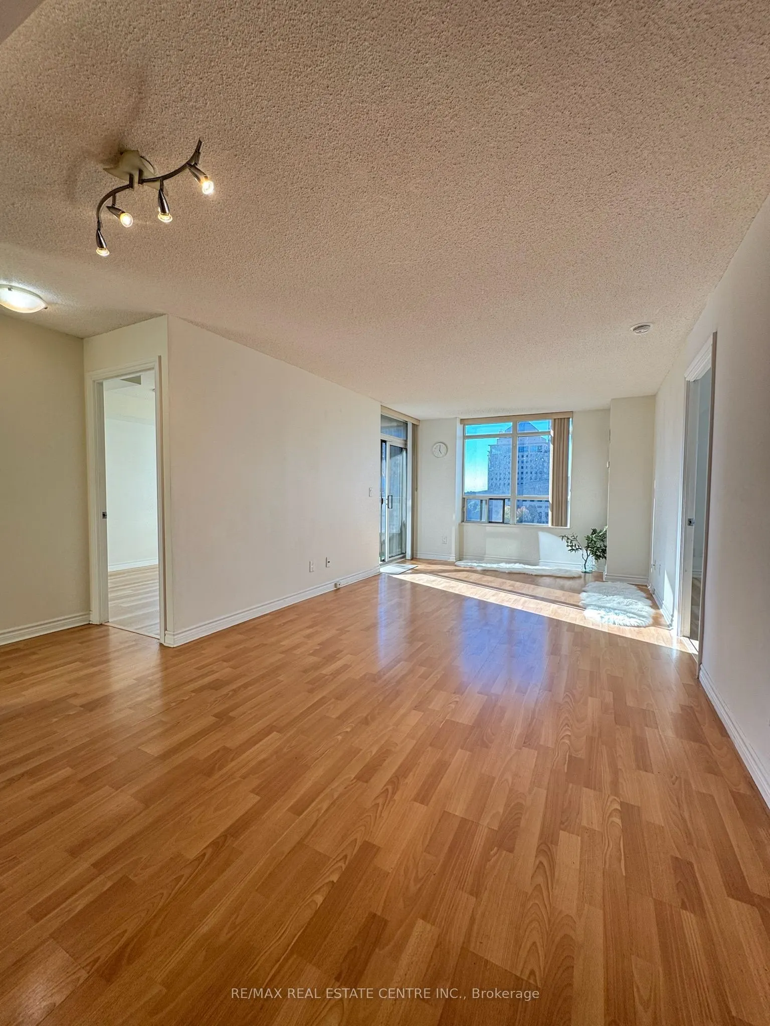 3888 Duke of York Boulevard, #834