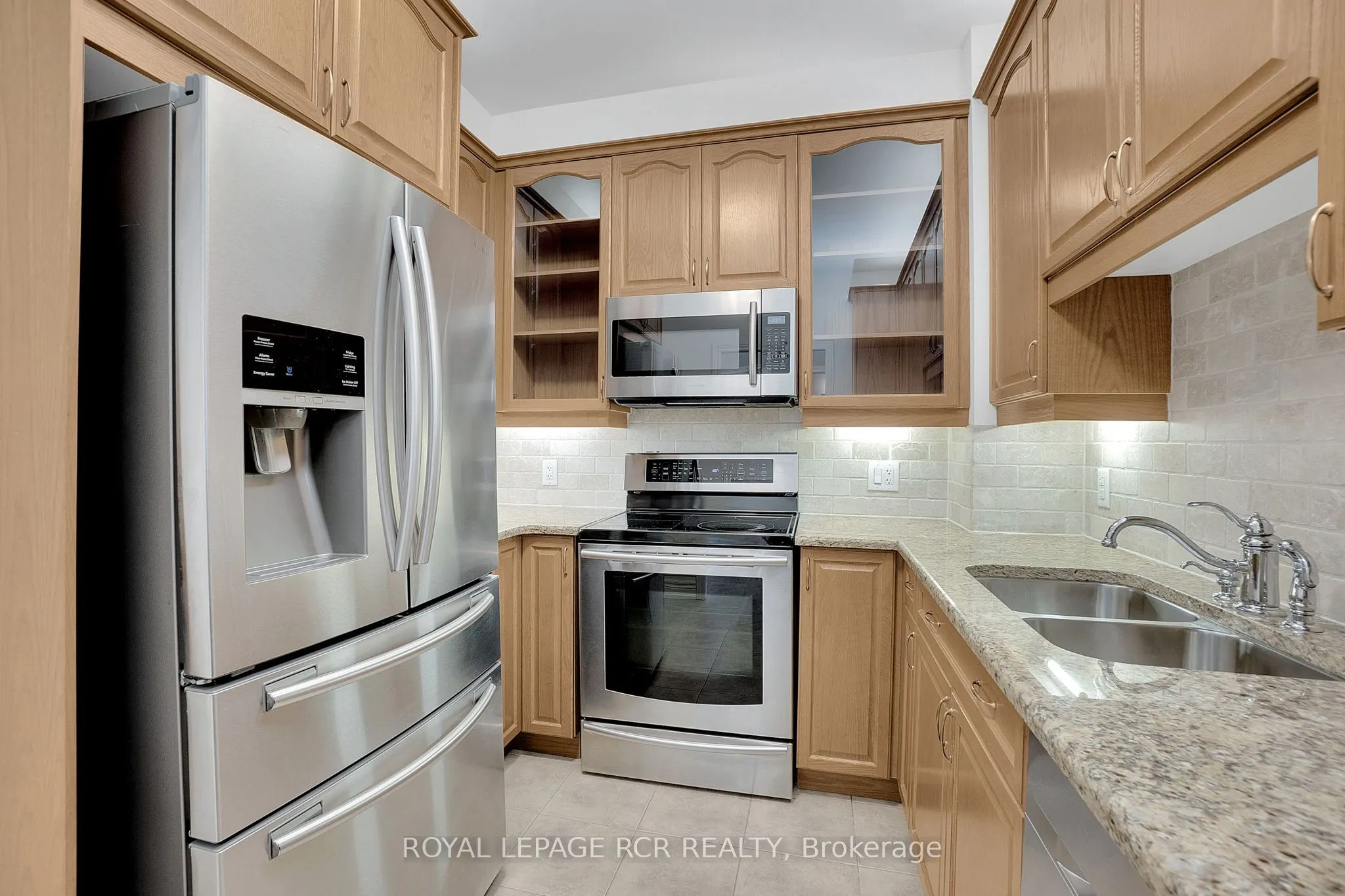 60 Ann Street, #403