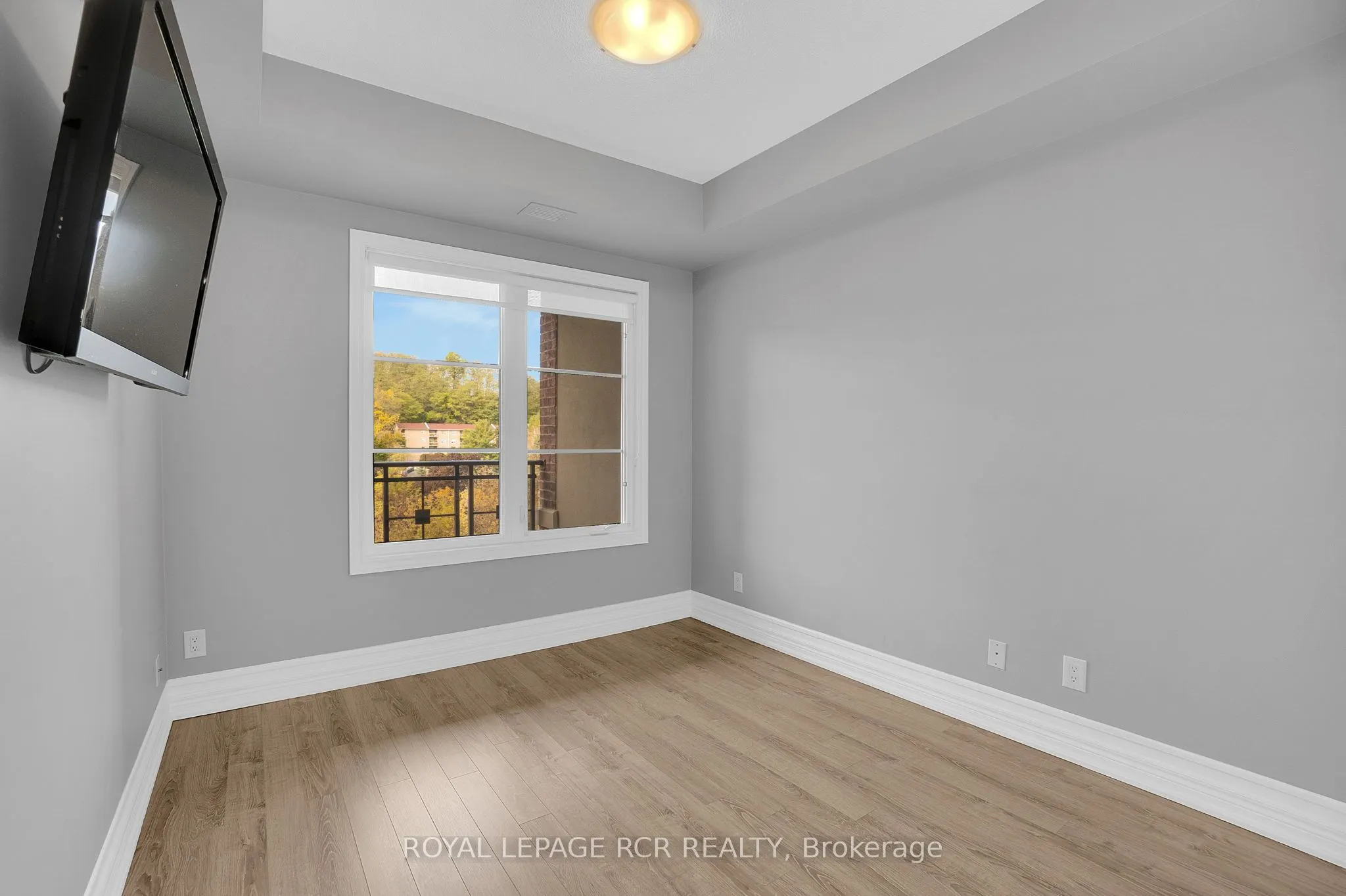 60 Ann Street, #403