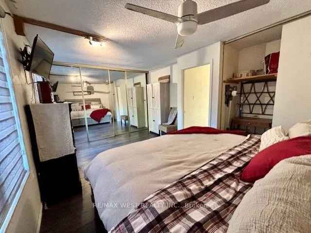 370 Whitehead Crescent