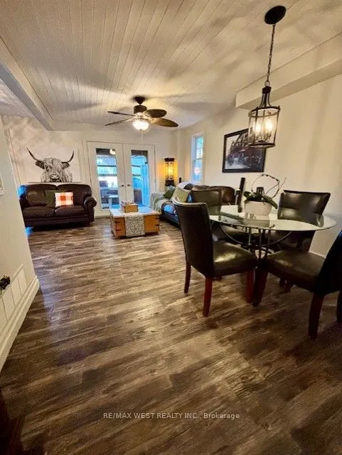 370 Whitehead Crescent
