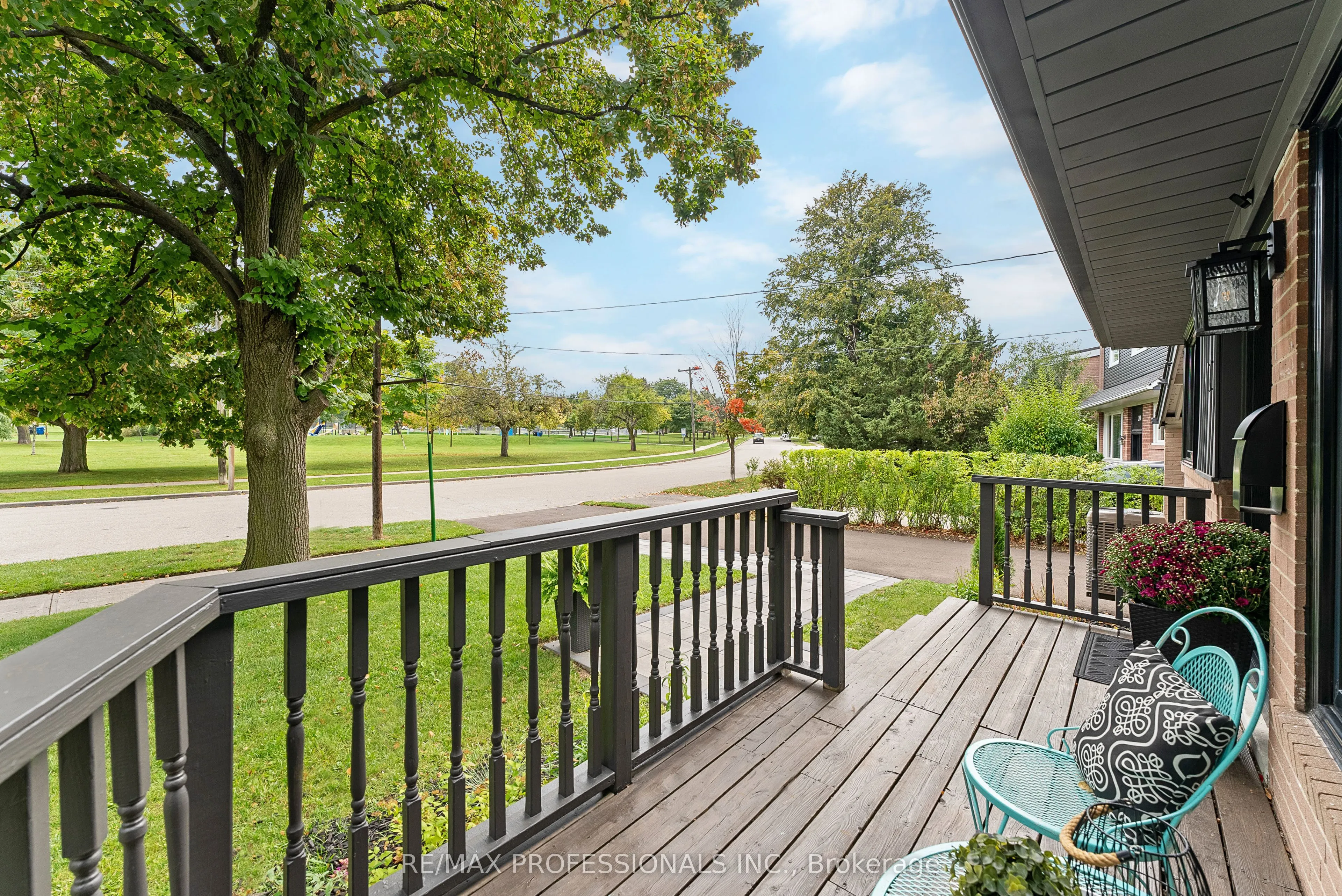 18 Lavington Drive