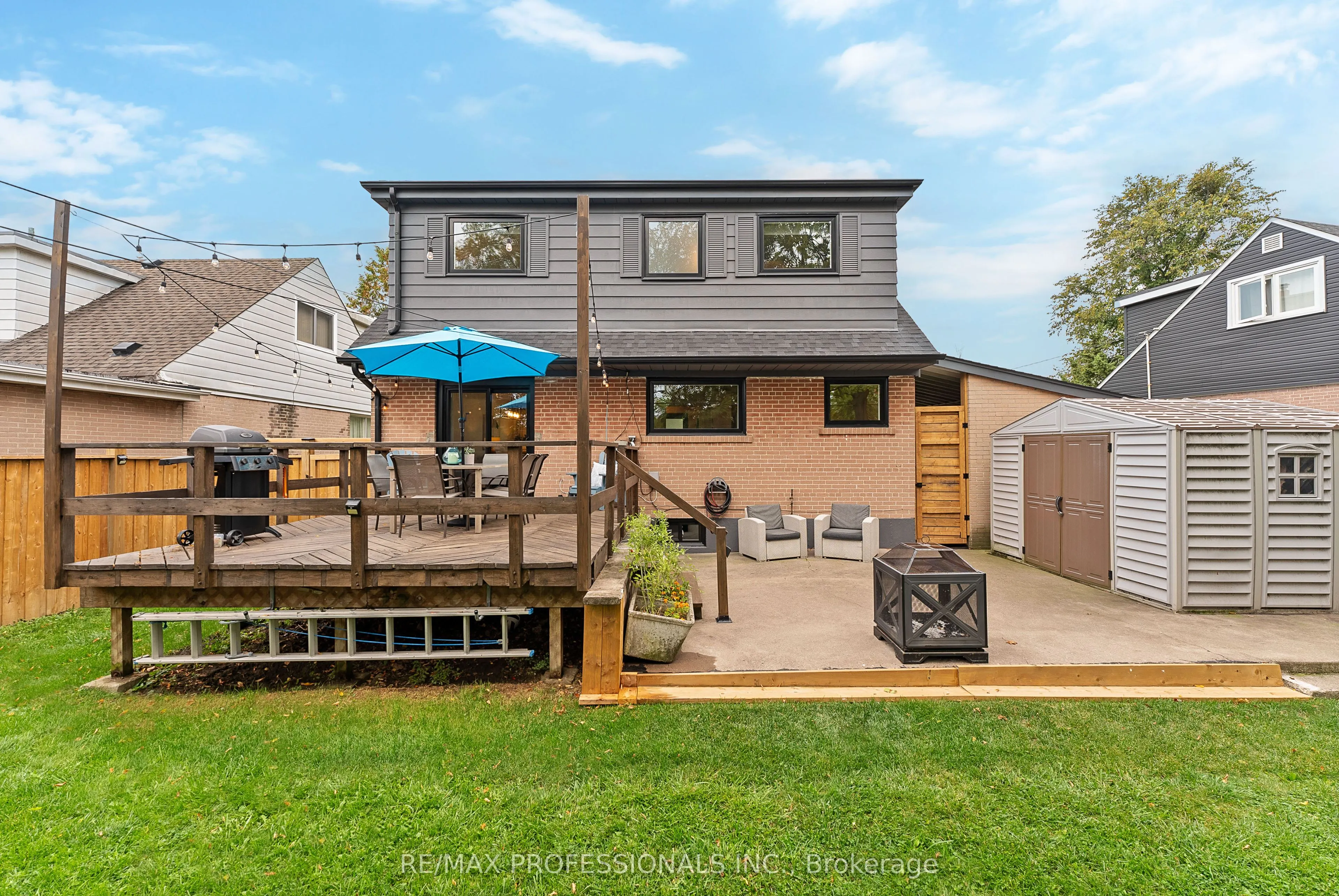 18 Lavington Drive