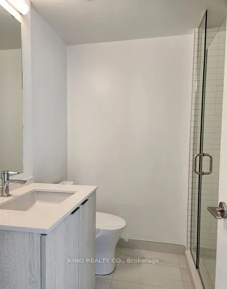 86 Dundas Street E, #814