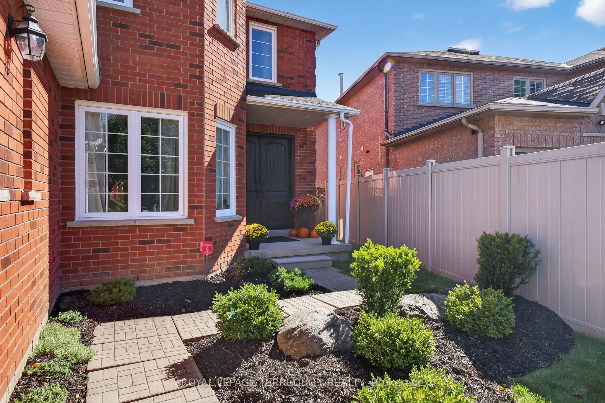 3108 Eden Oak Crescent