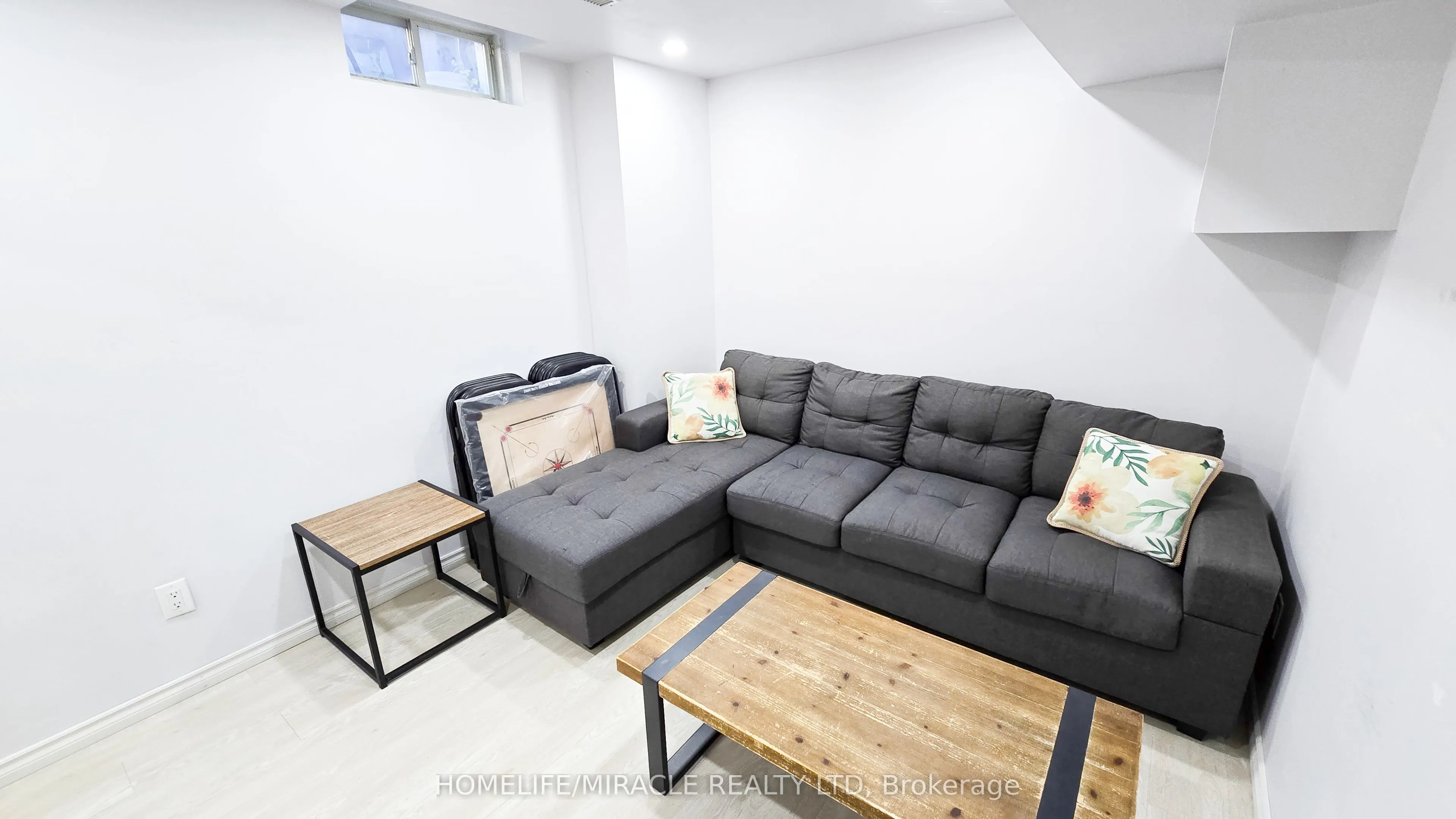 48 Bramcedar Crescent
