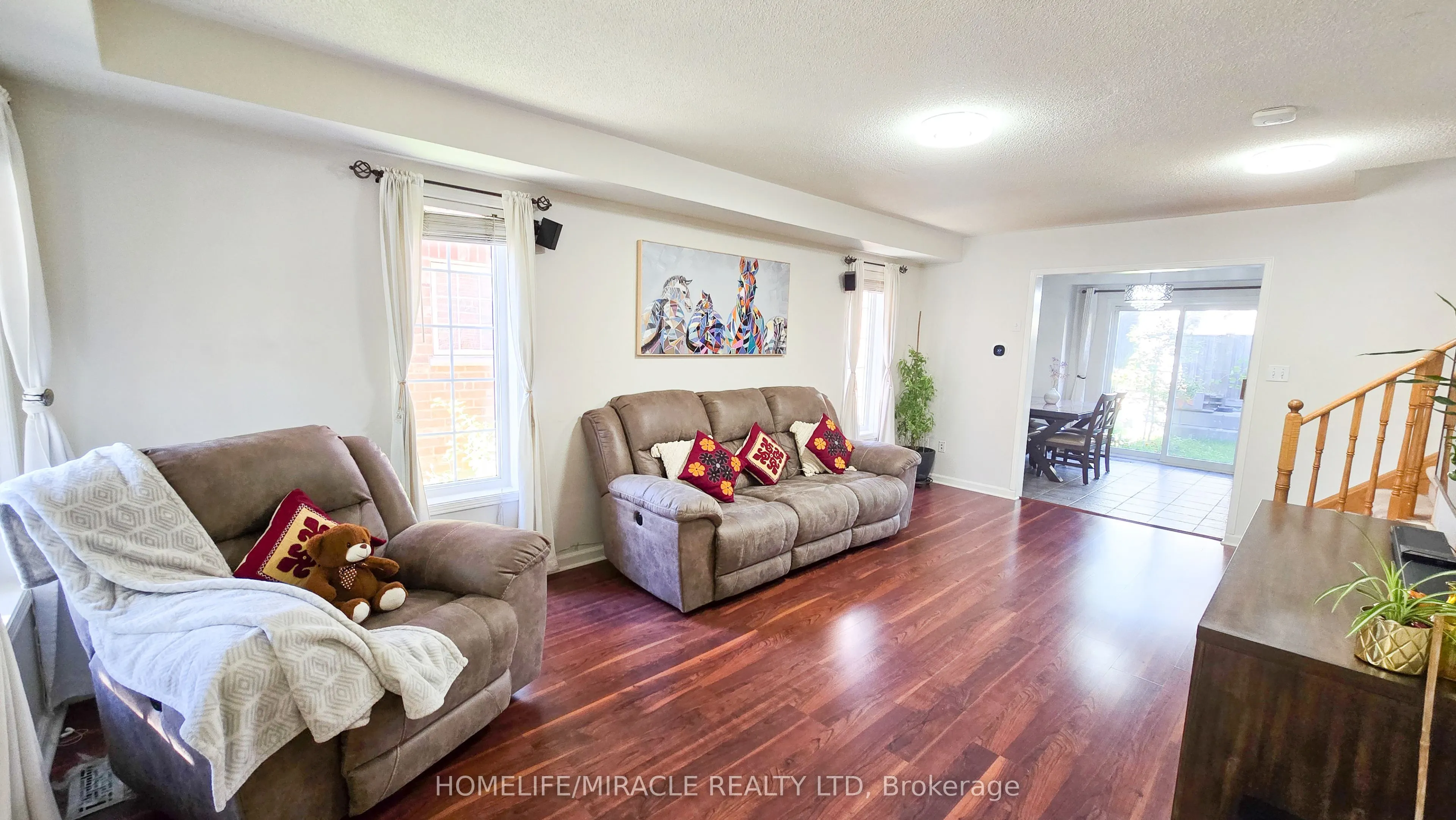 48 Bramcedar Crescent
