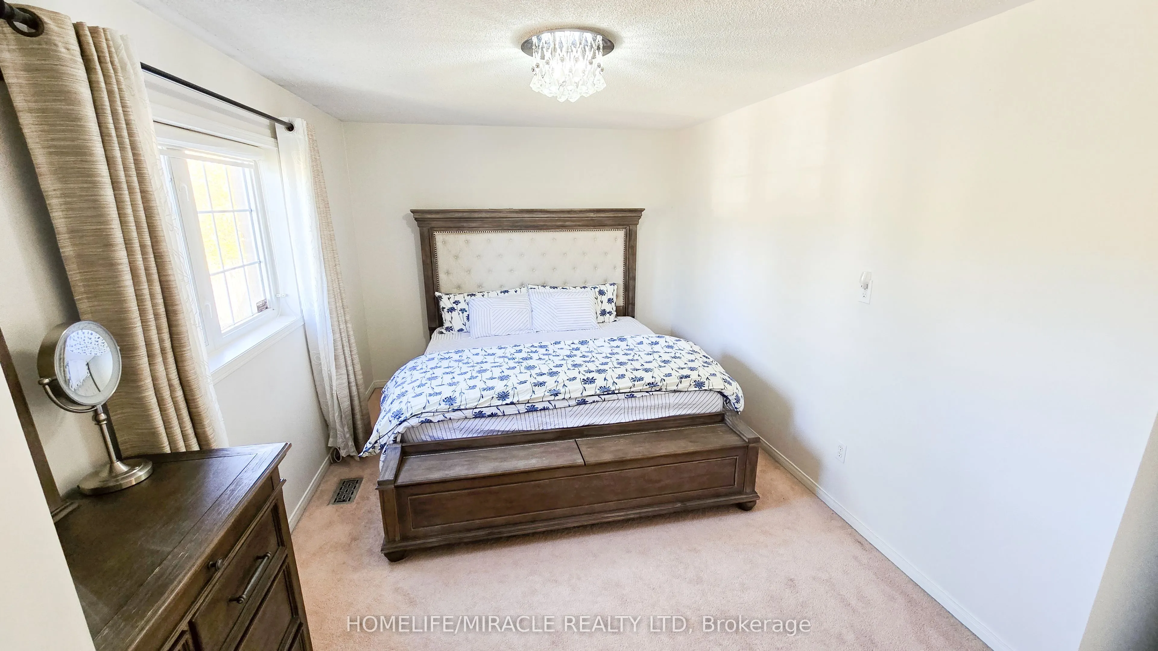 48 Bramcedar Crescent