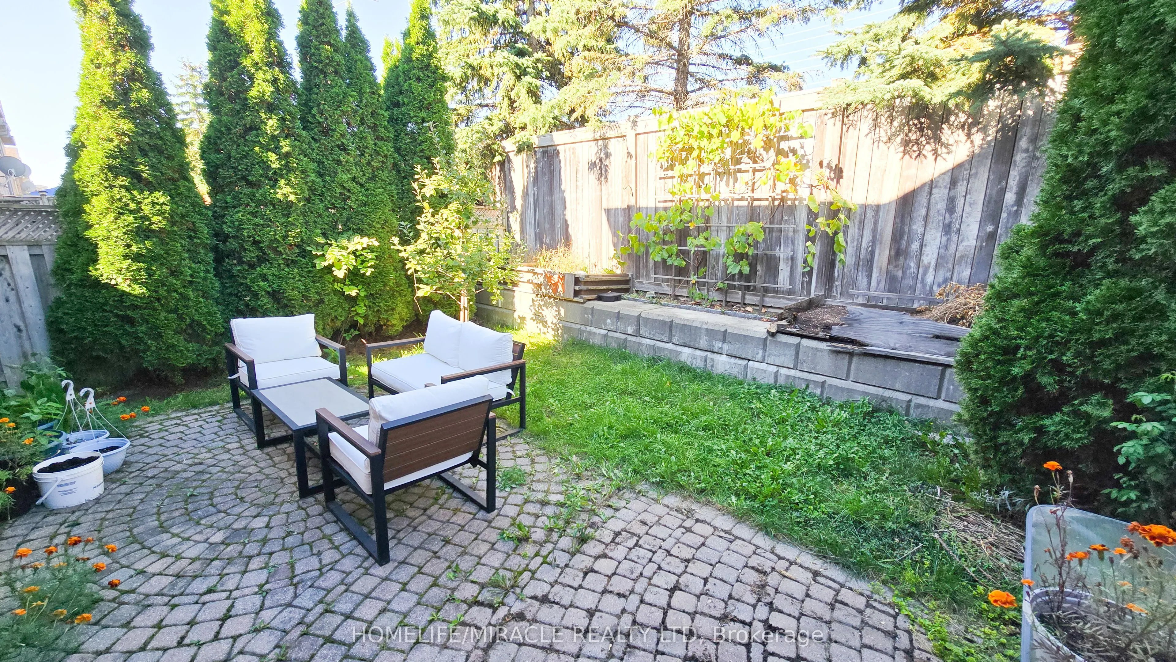 48 Bramcedar Crescent