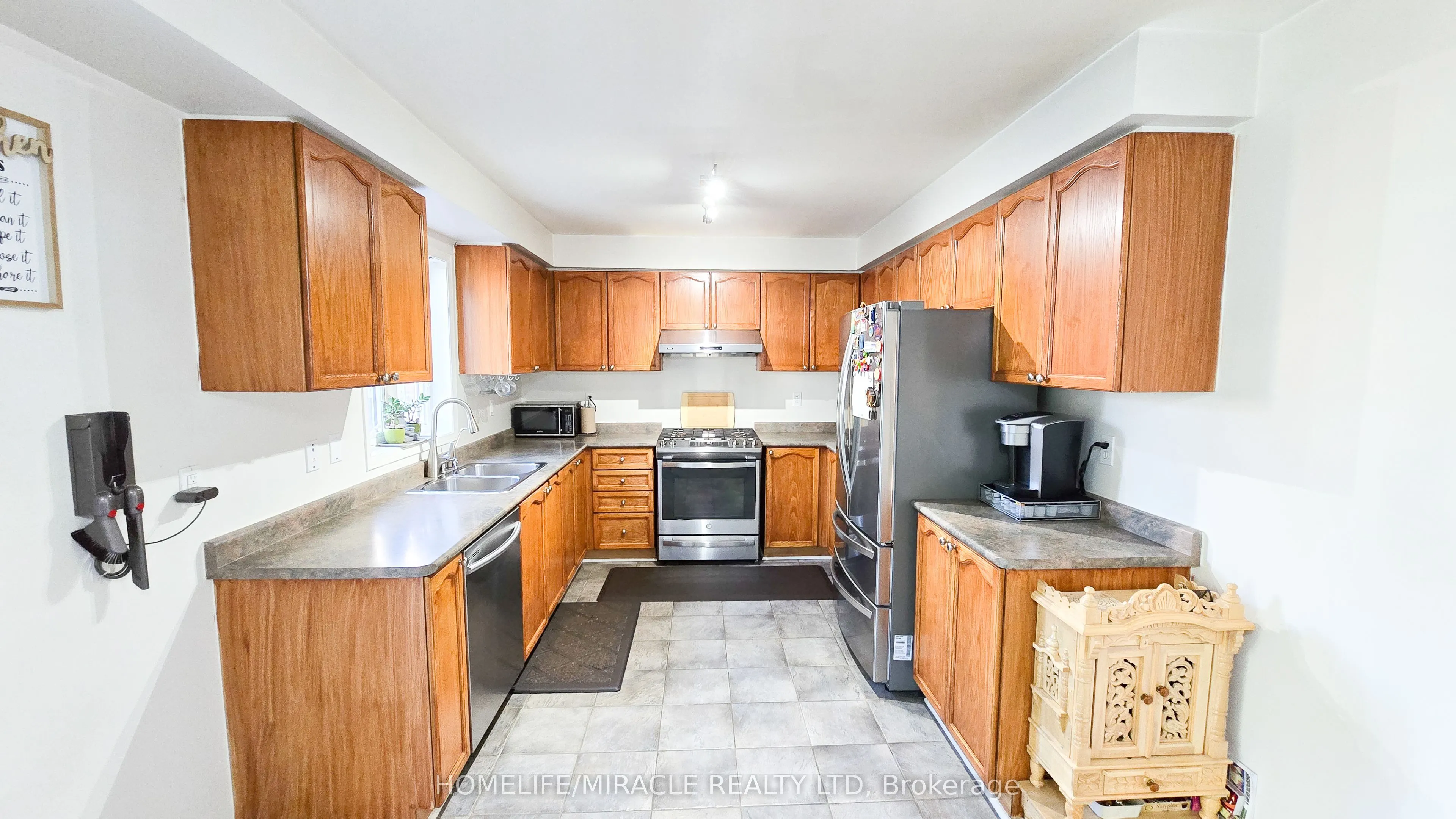 48 Bramcedar Crescent