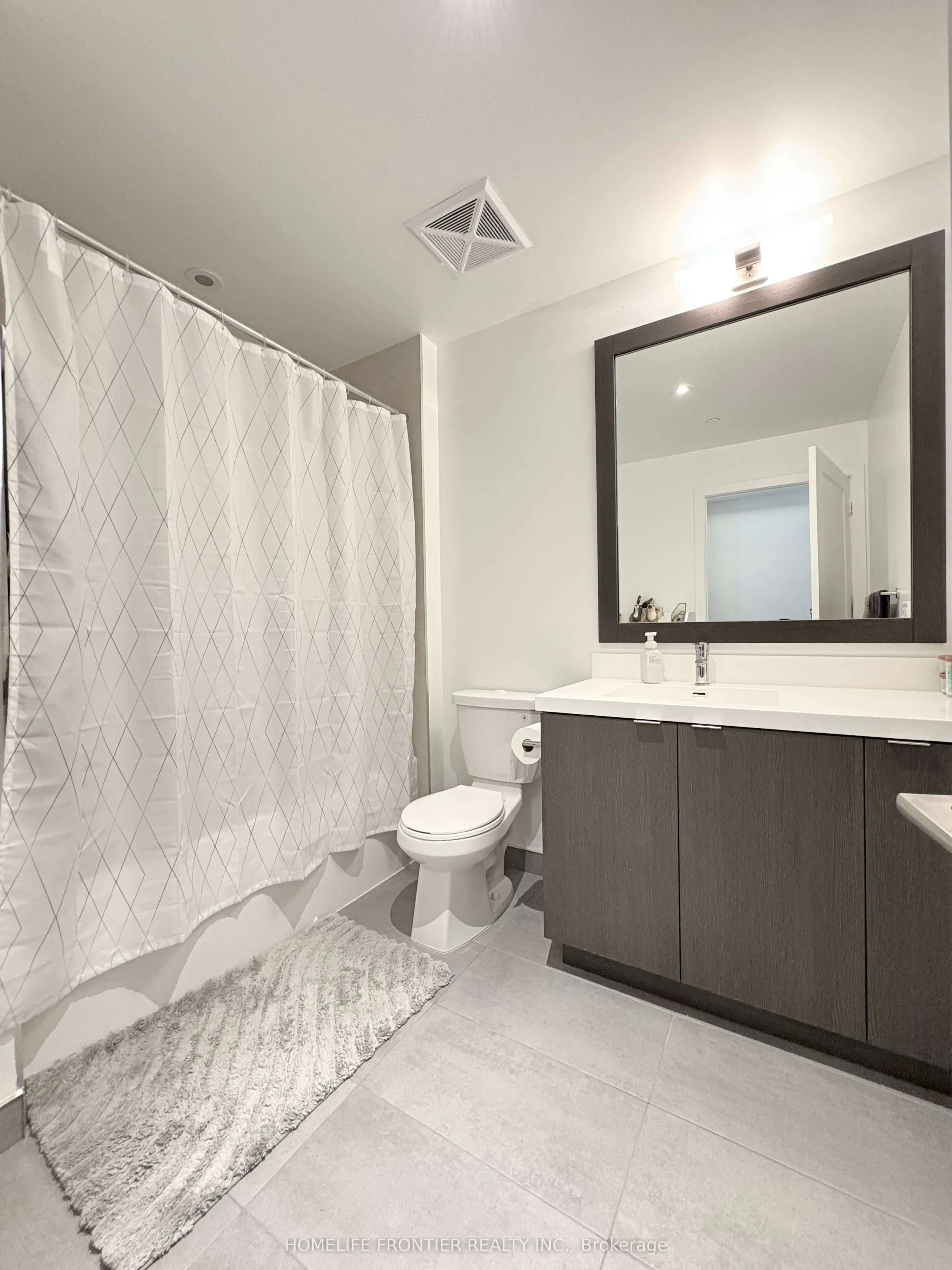 9 Mabelle Avenue, #3219