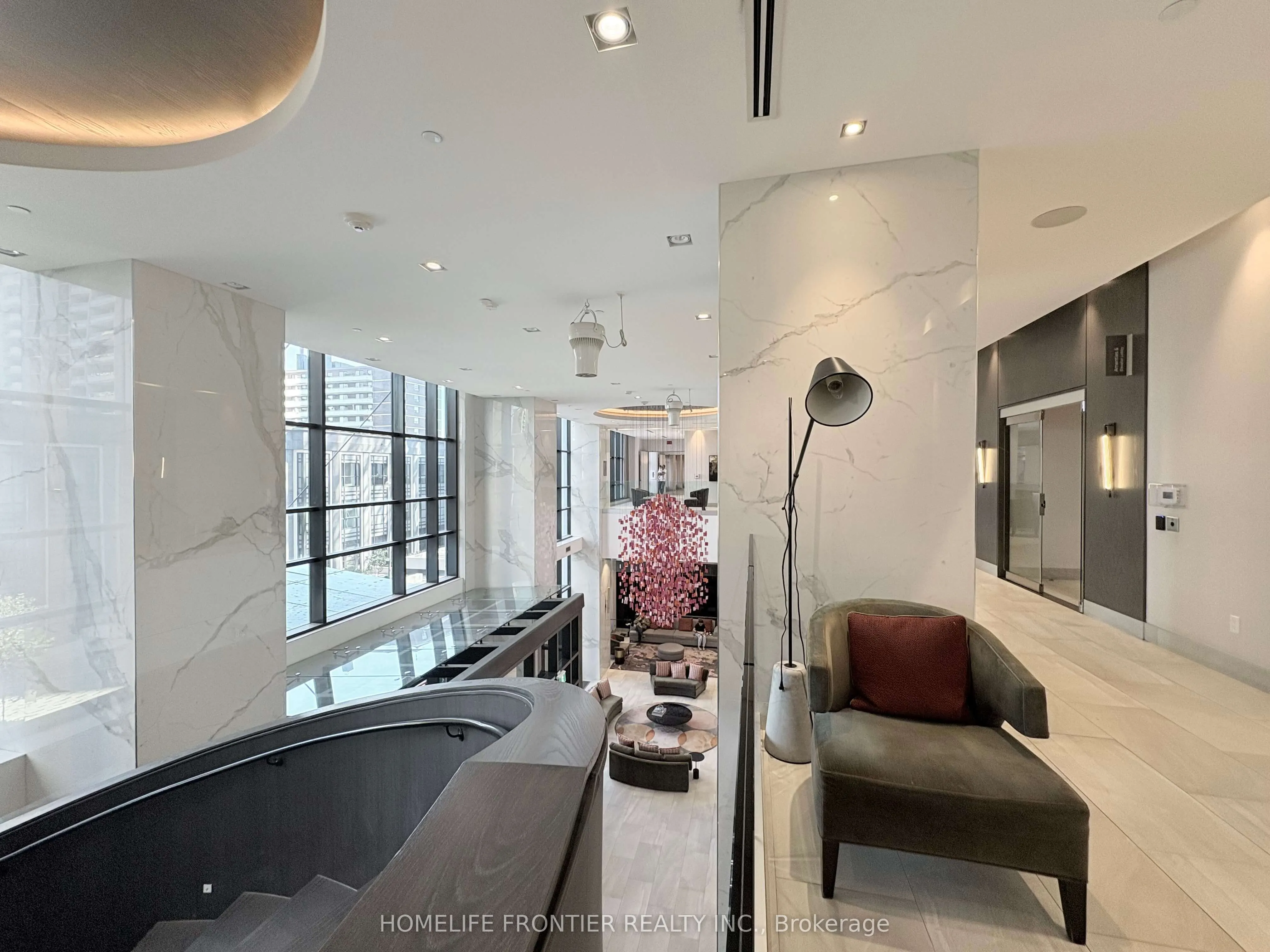 9 Mabelle Avenue, #3219