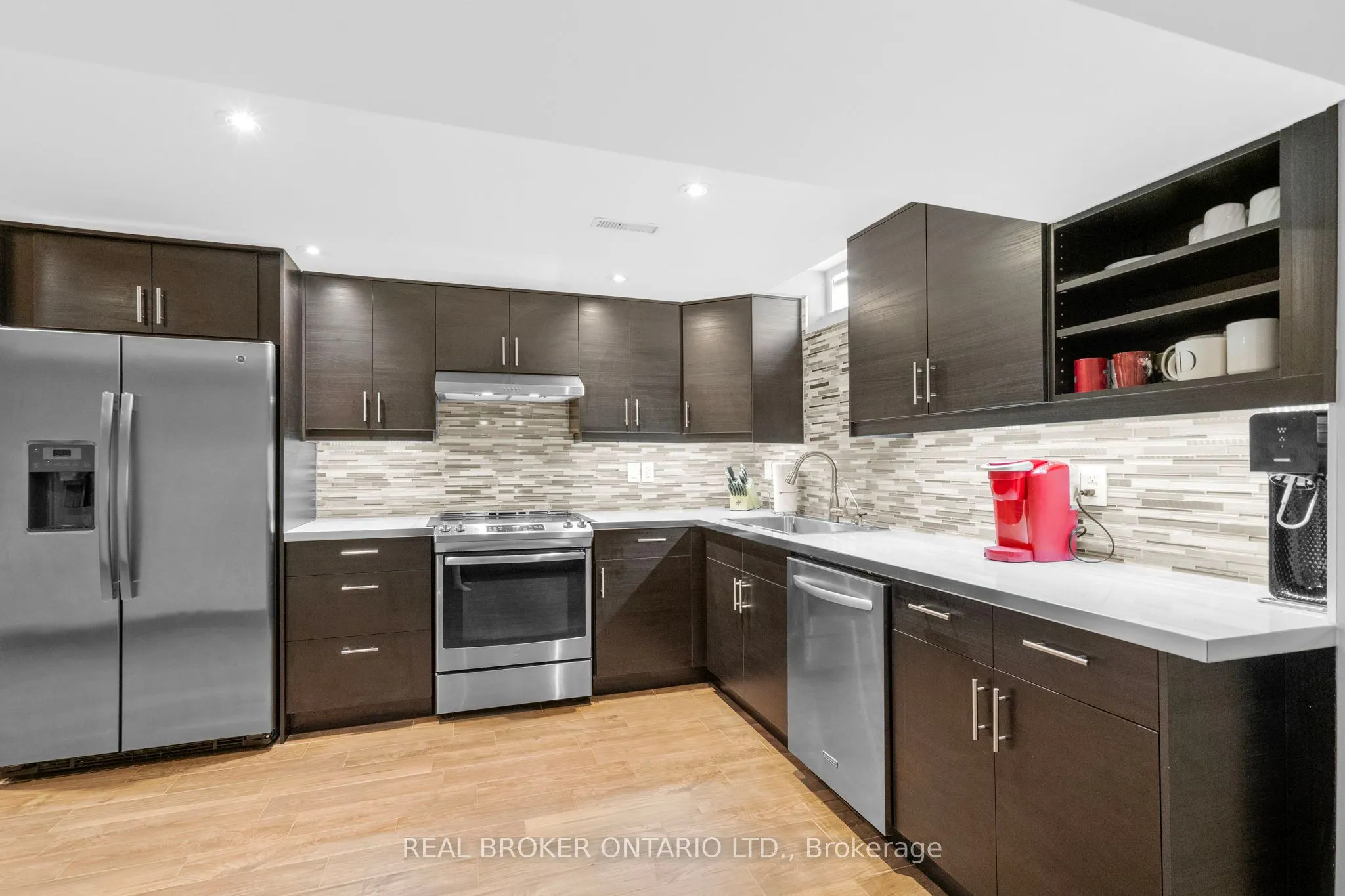11 Fountainbridge Drive